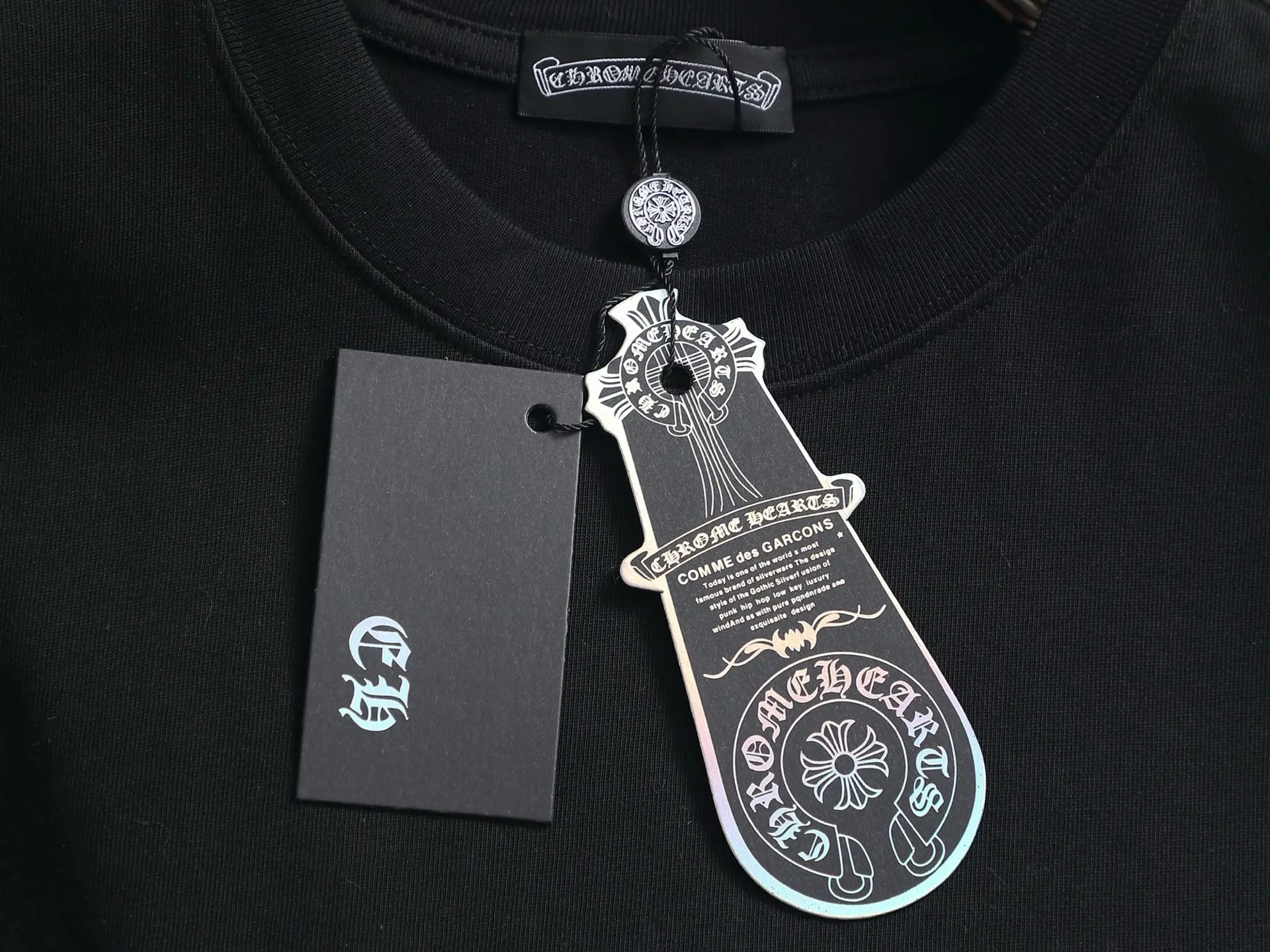 Horseshoe Denim Patch Embroidered T-Shirt D17014601 — view 6