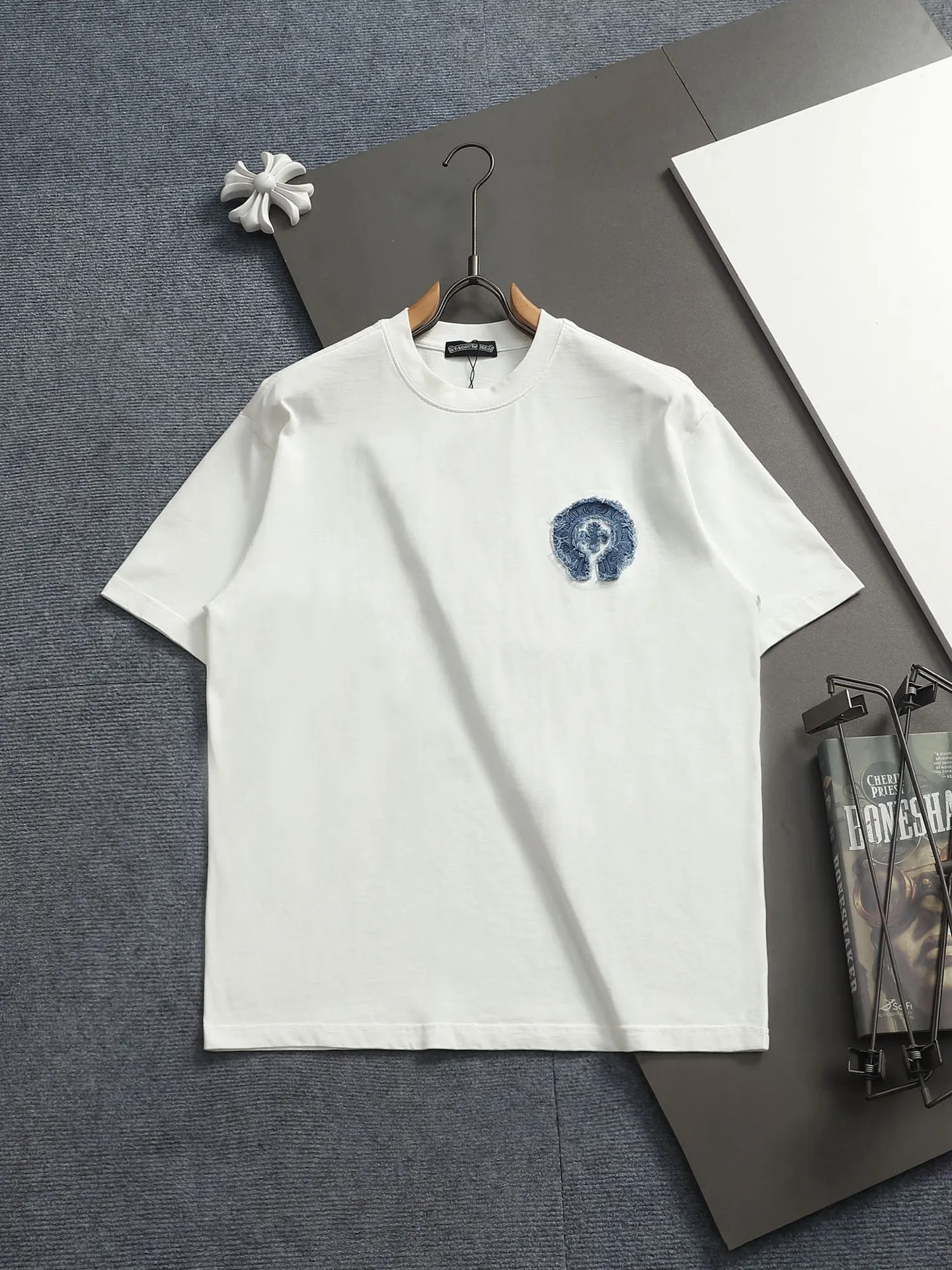 Horseshoe Denim Patch Embroidered T-Shirt D17014600