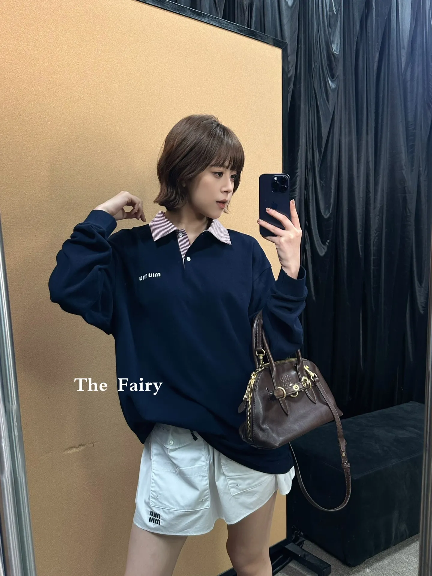 Logo Embroidered Contrast Collar Long-Sleeve Polo Shirt D17023628 — view 5