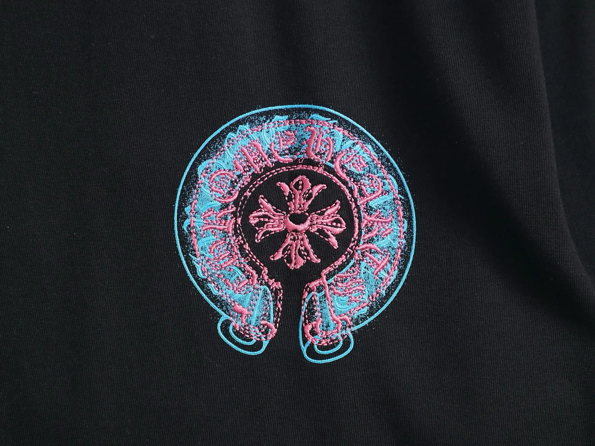Embroidered Horseshoe Logo Cotton T-Shirt D17514590 — view 5