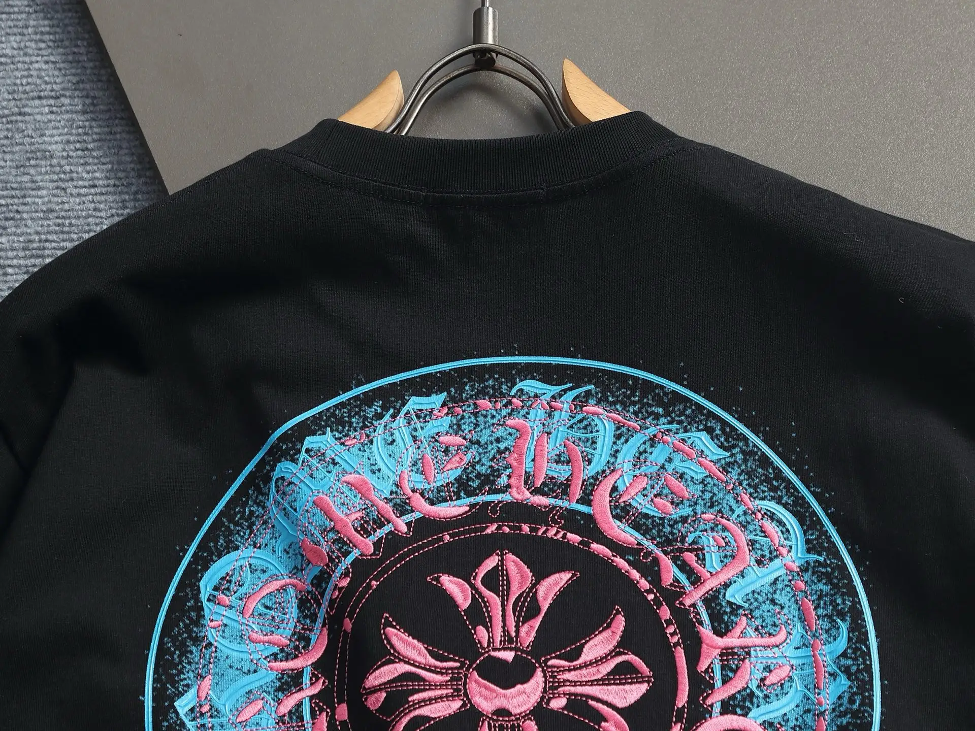 Embroidered Horseshoe Logo Cotton T-Shirt D17514590 — view 10