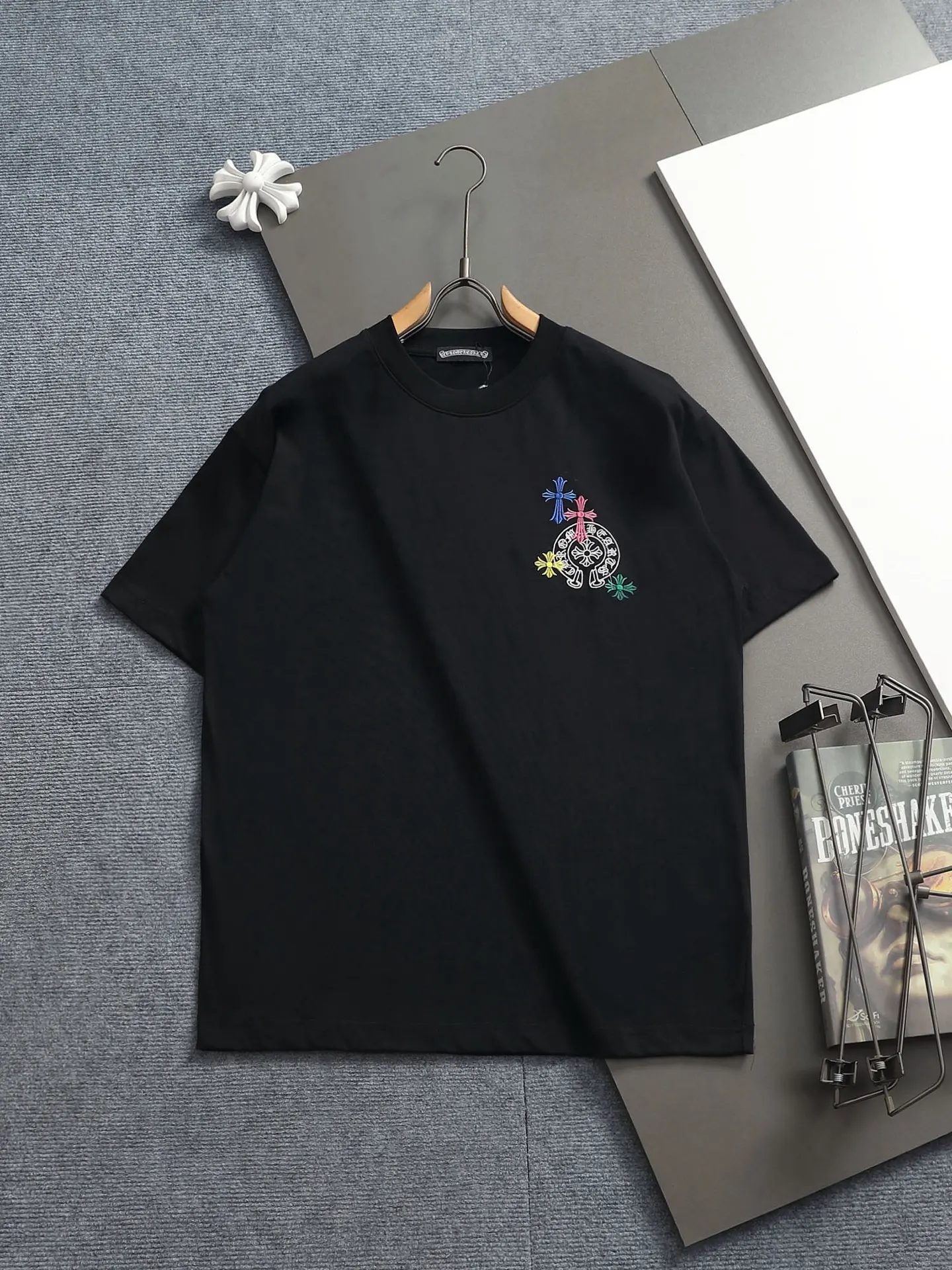 Embroidered Horseshoe Cross Cotton T-Shirt D17514597
