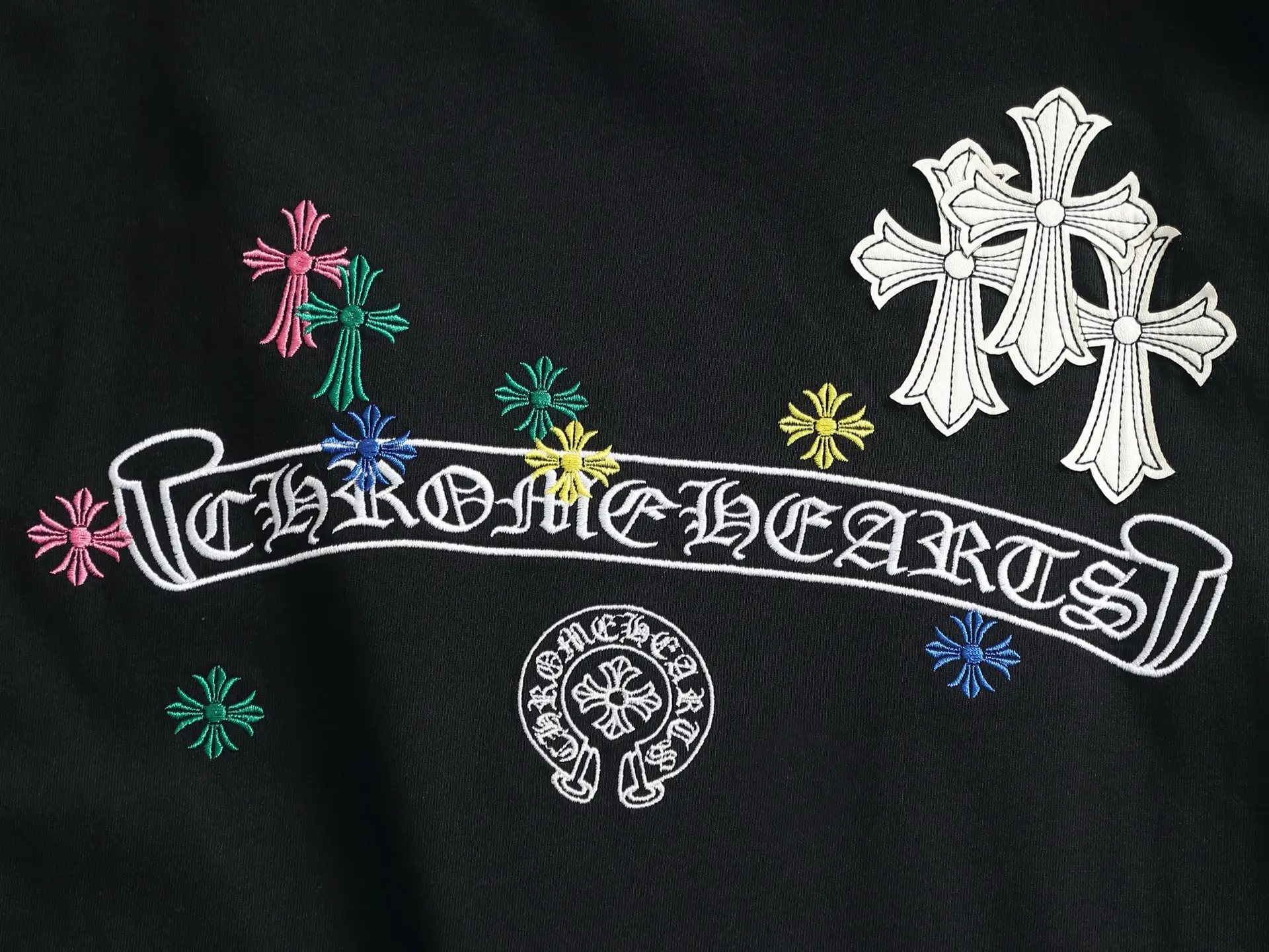 Embroidered Horseshoe Cross Cotton T-Shirt D17514597 — view 10