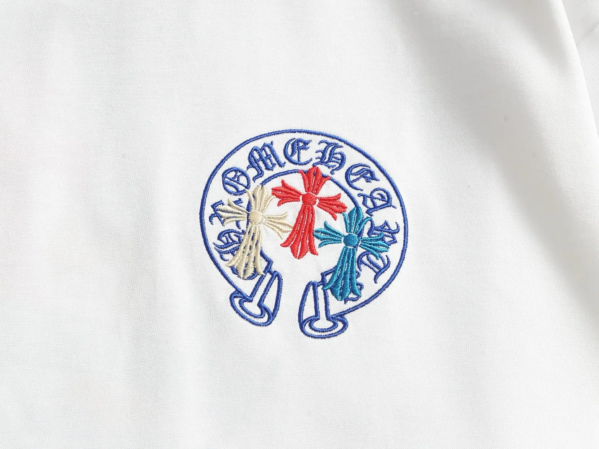 Embroidered Horseshoe Logo Cotton T-Shirt D17514614 — view 5