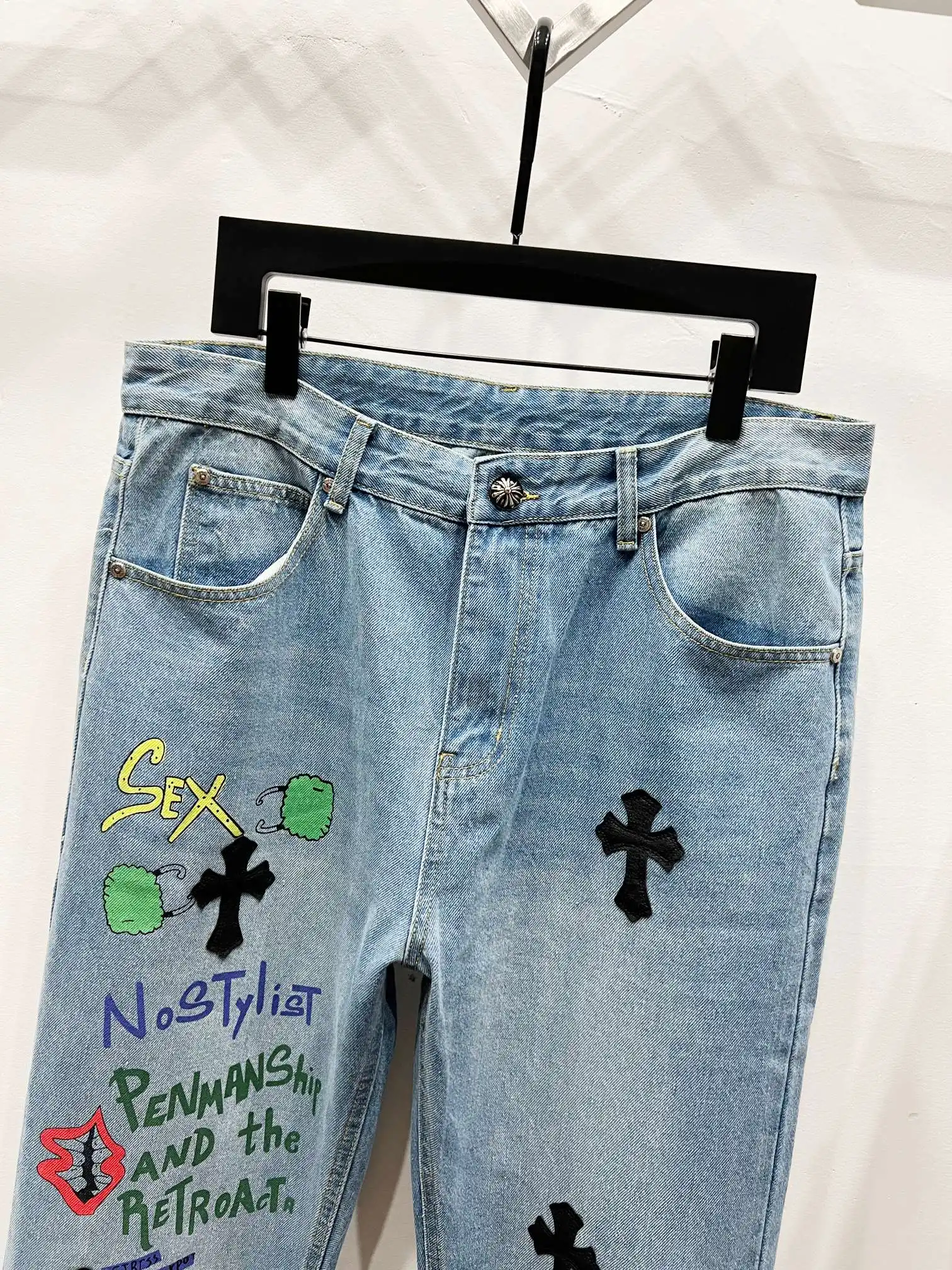 Chrome Hearts Cross Patch Graphic Jeans D18019747 — view 4