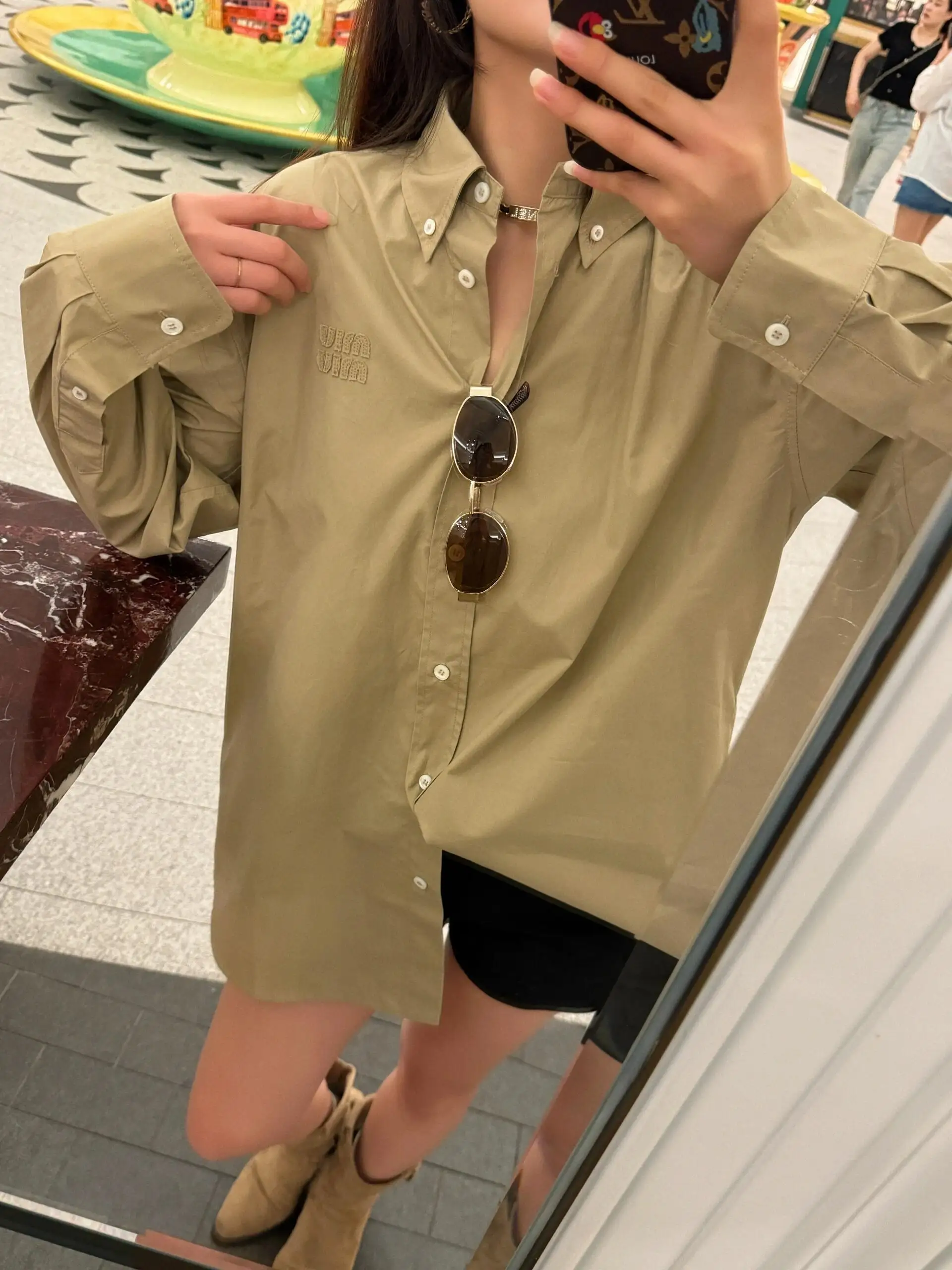 Logo Embroidered Oversized Cotton Shirt D18523750 — view 8