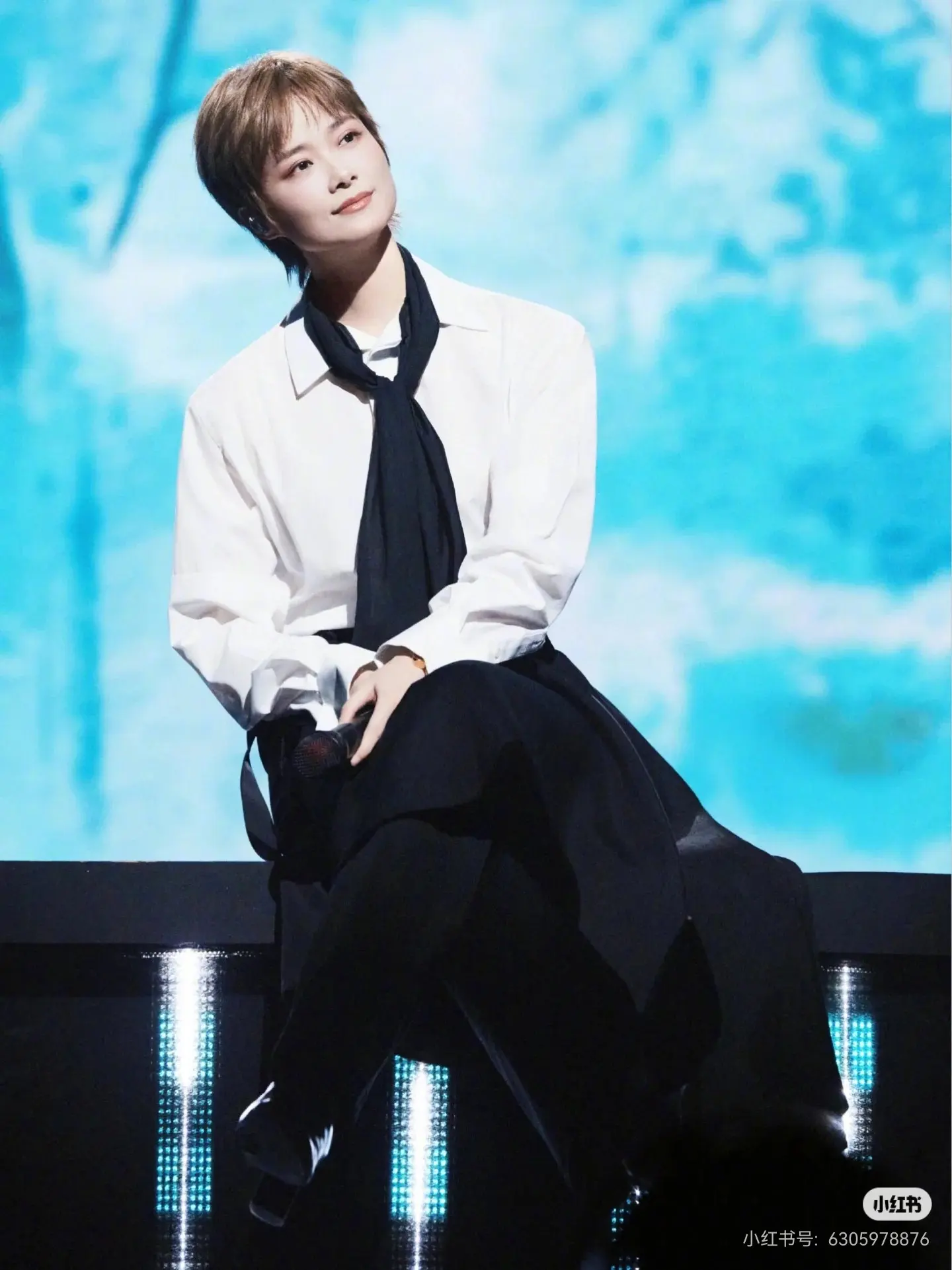 Tie-Neck Poplin Shirt with Chiffon Scarf D18523712 — view 5