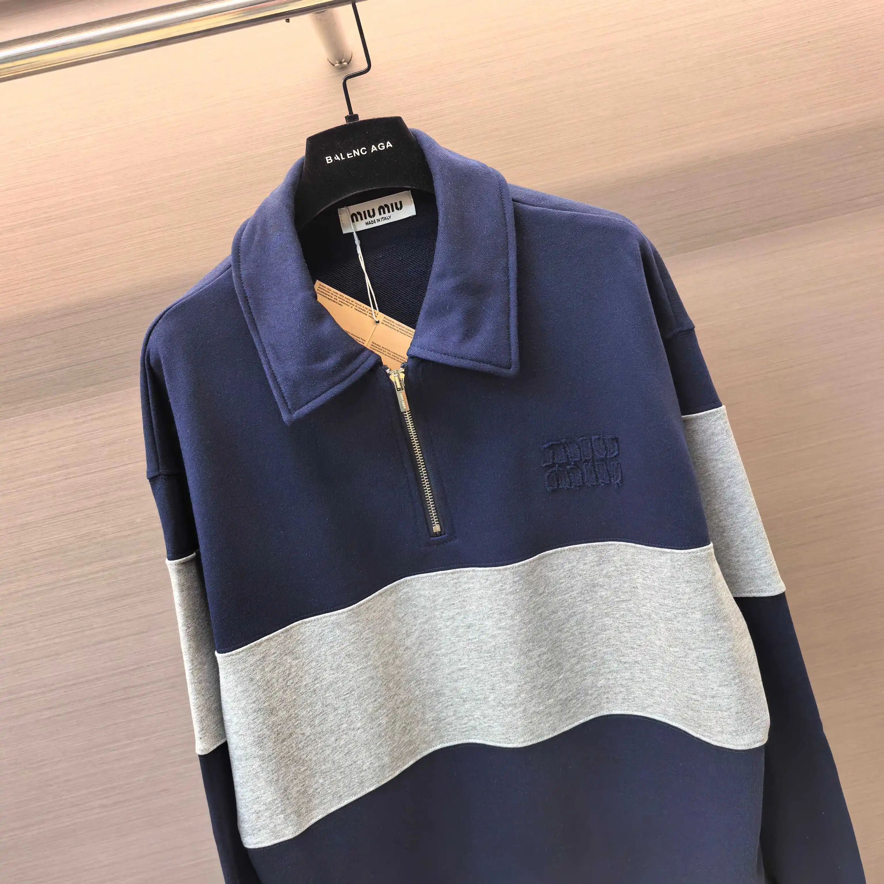Logo-Embroidered Color-Block Quarter-Zip Sweatshirt D19023677 — view 3