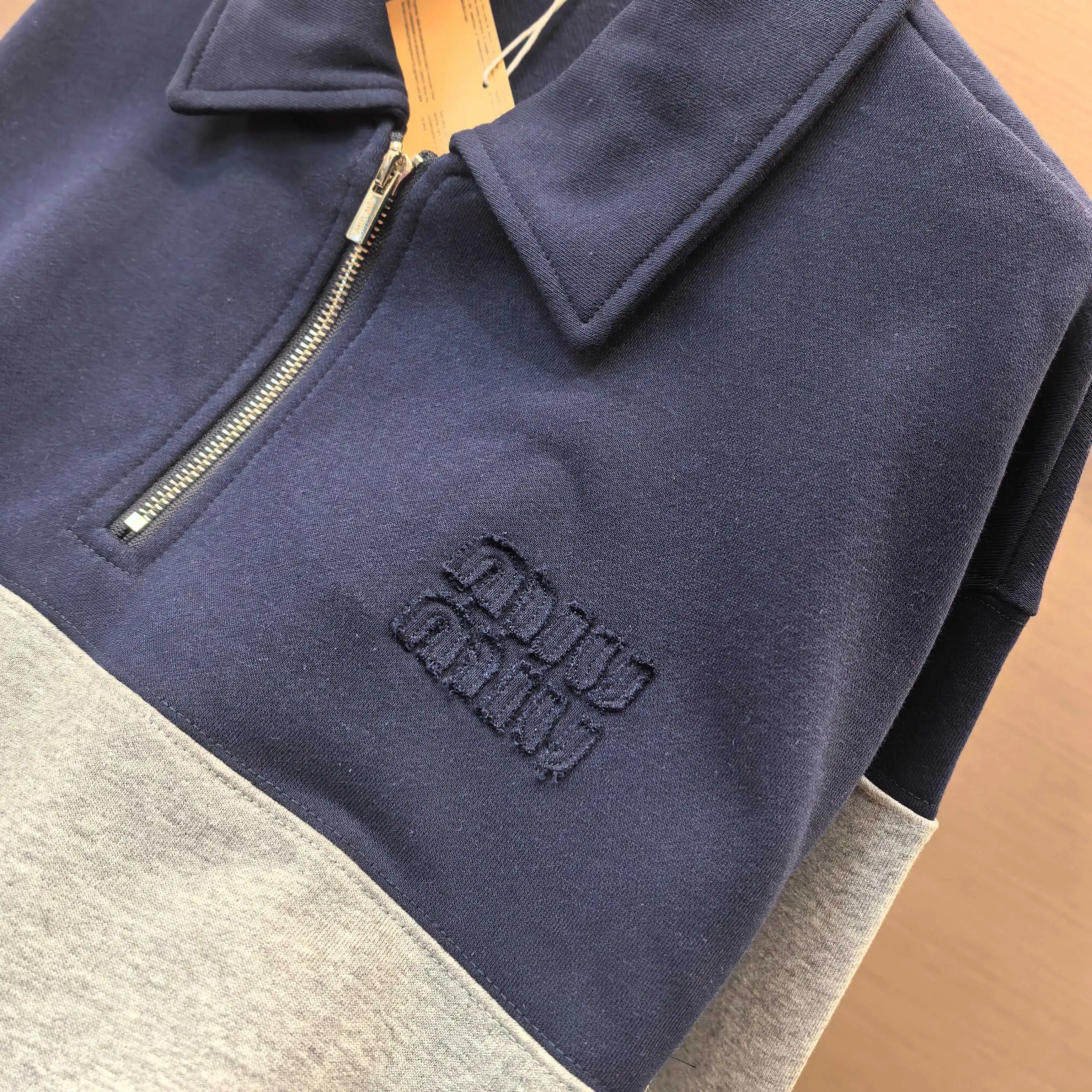 Logo-Embroidered Color-Block Quarter-Zip Sweatshirt D19023677 — view 4
