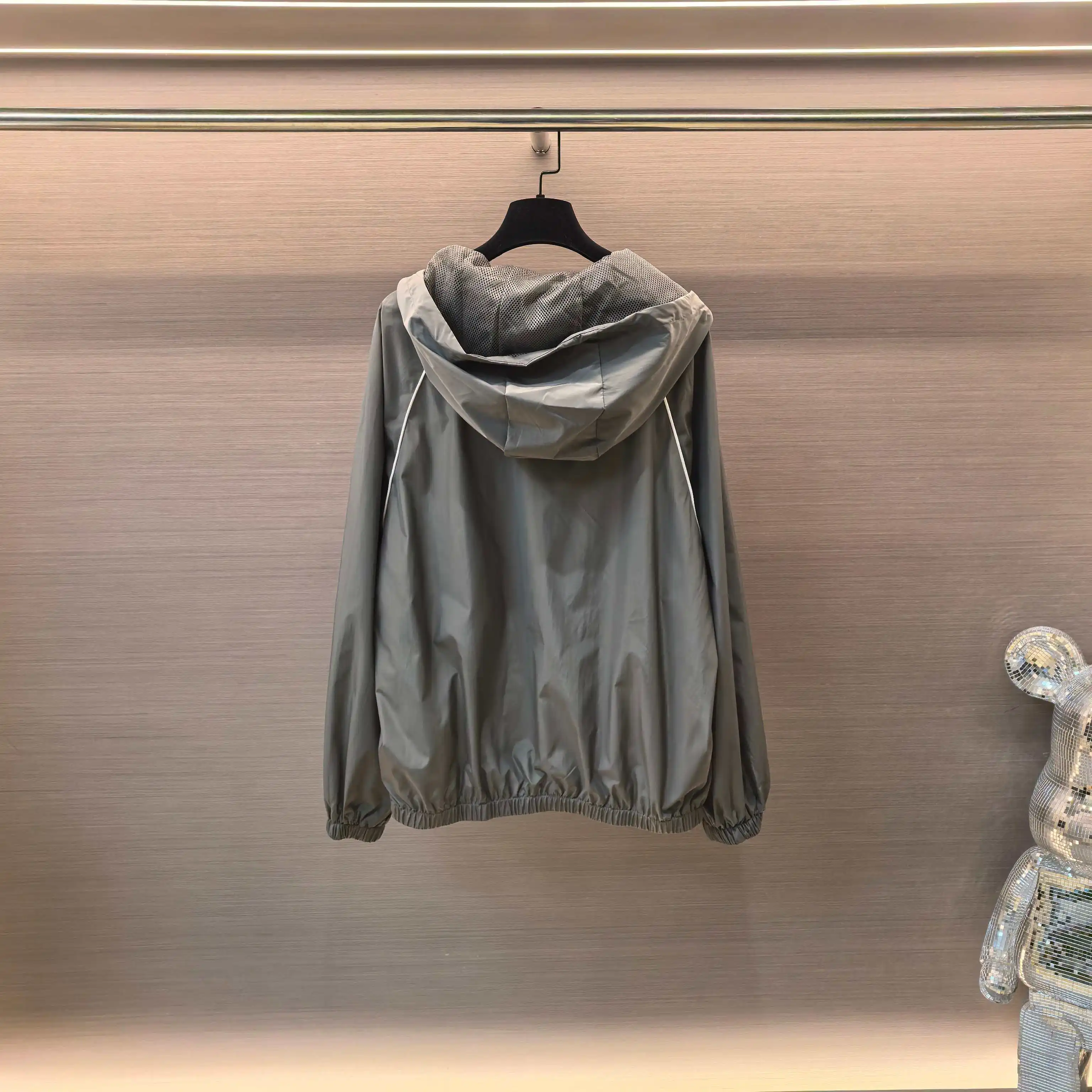 Logo-Embroidered Hooded Windbreaker Jacket D20023807 — view 2
