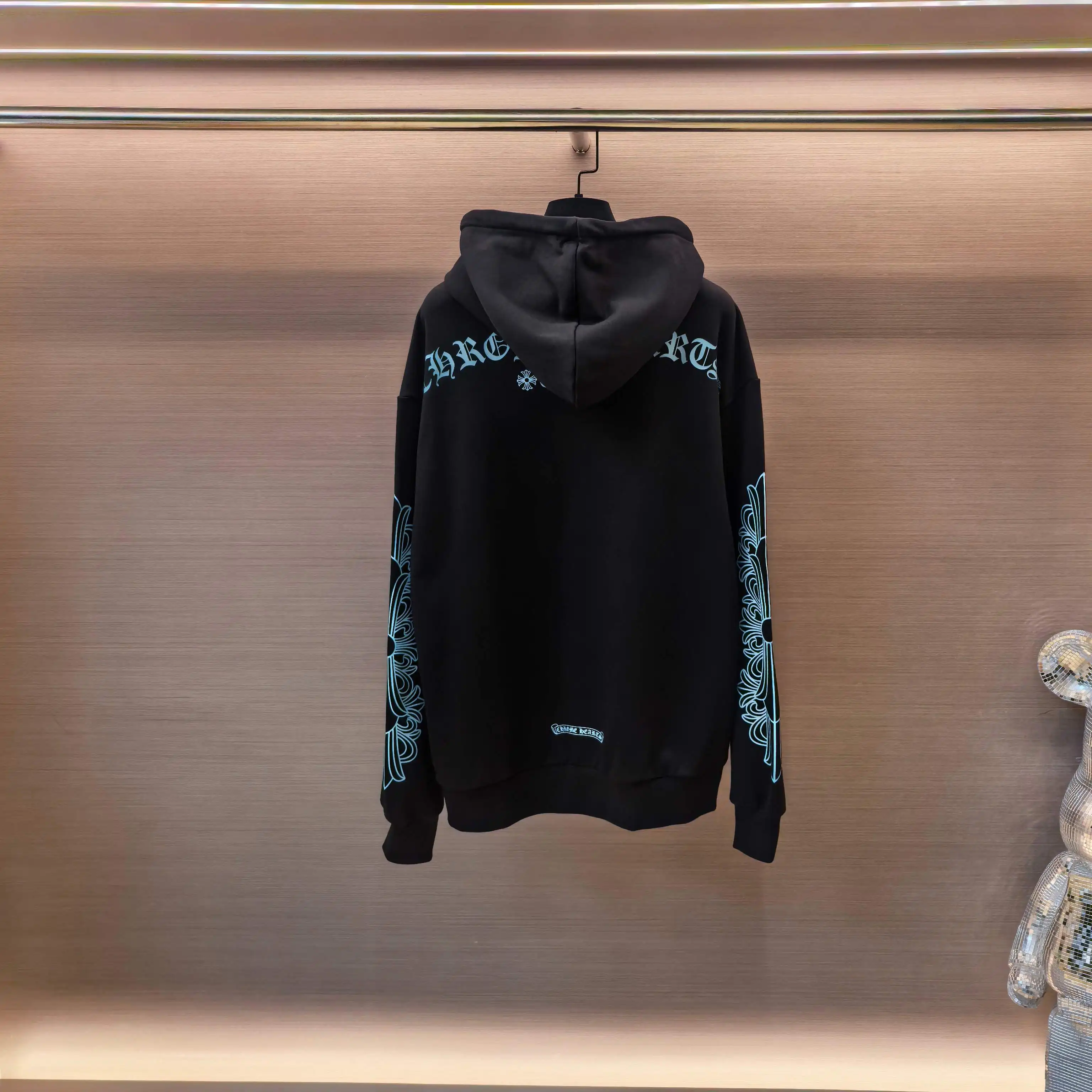 Chrome Hearts Glitter Logo Graphic Hoodie D21023663 — view 3