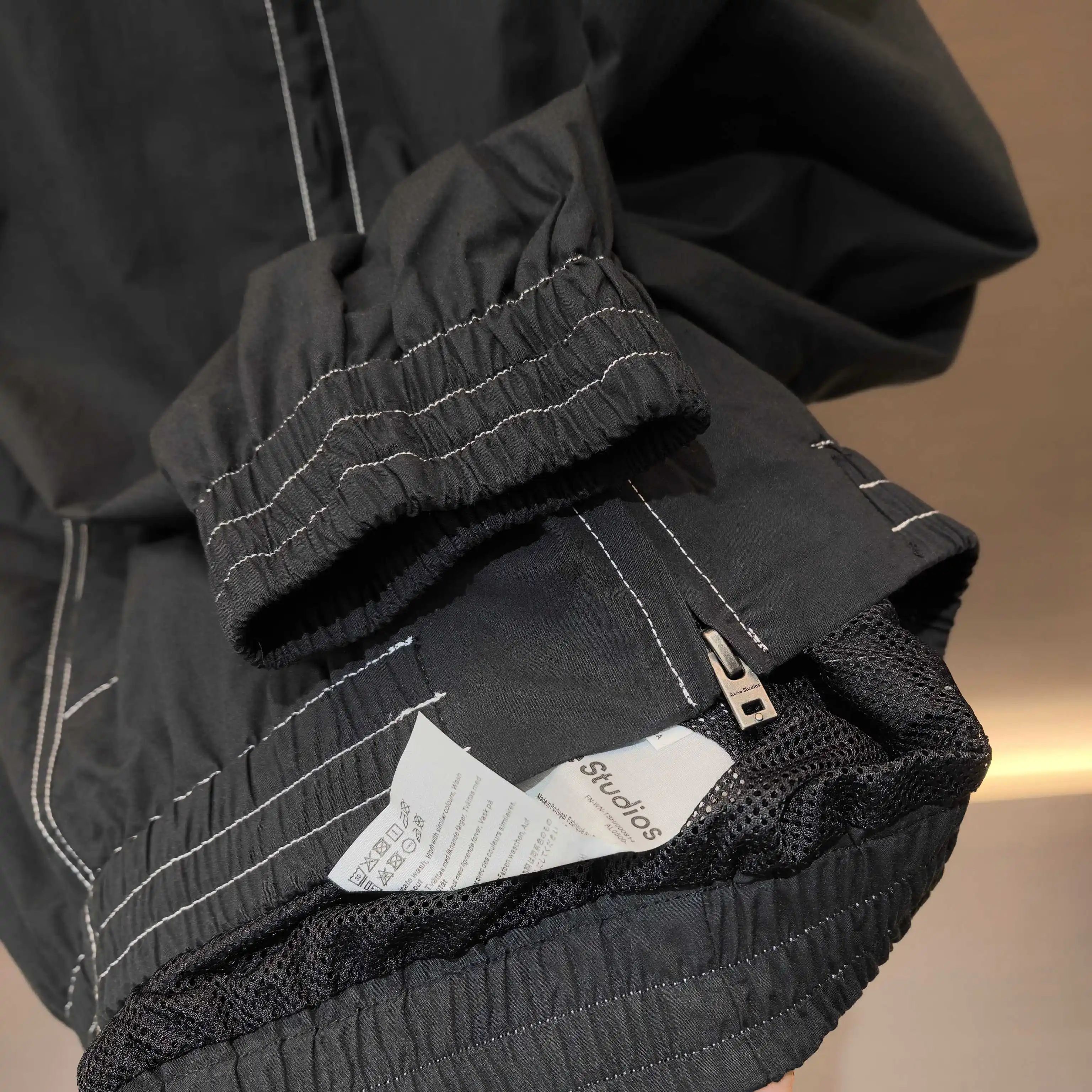Acne Studios 1996 Contrast Stitch Hooded Jacket D22023643 — view 7