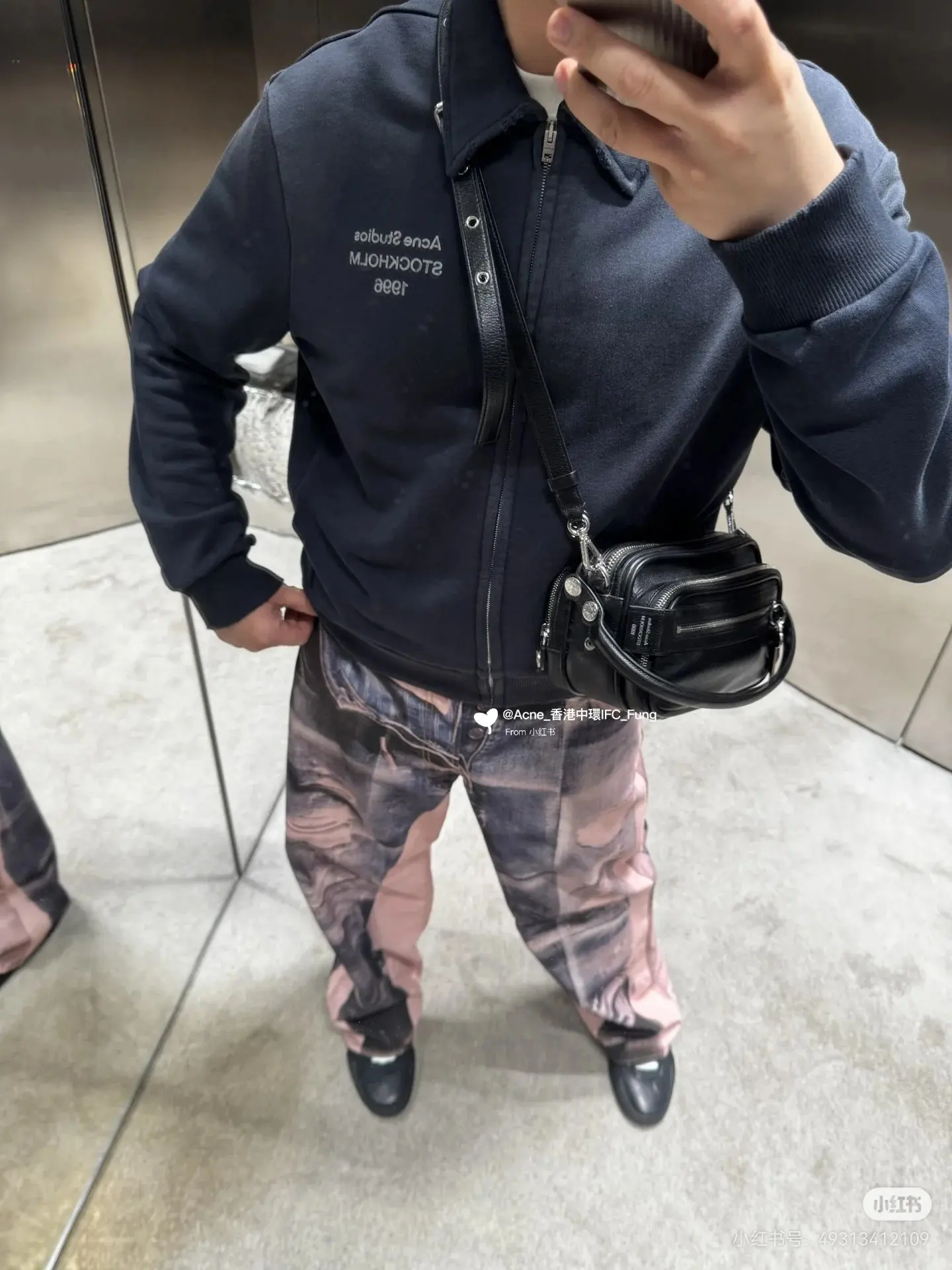 Logo-Print Faded Zip-Up Sweatshirt D22523694 — view 2