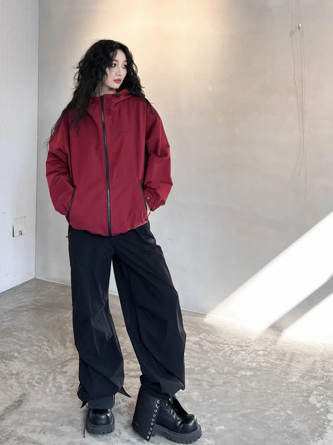 Hooded Windbreaker Jacket in Burgundy D23523856 — view 5