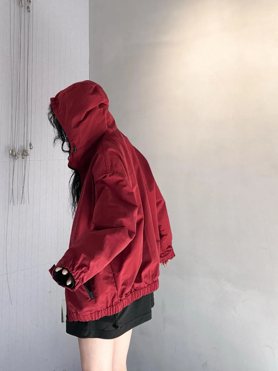 Hooded Windbreaker Jacket in Burgundy D23523856 — view 7