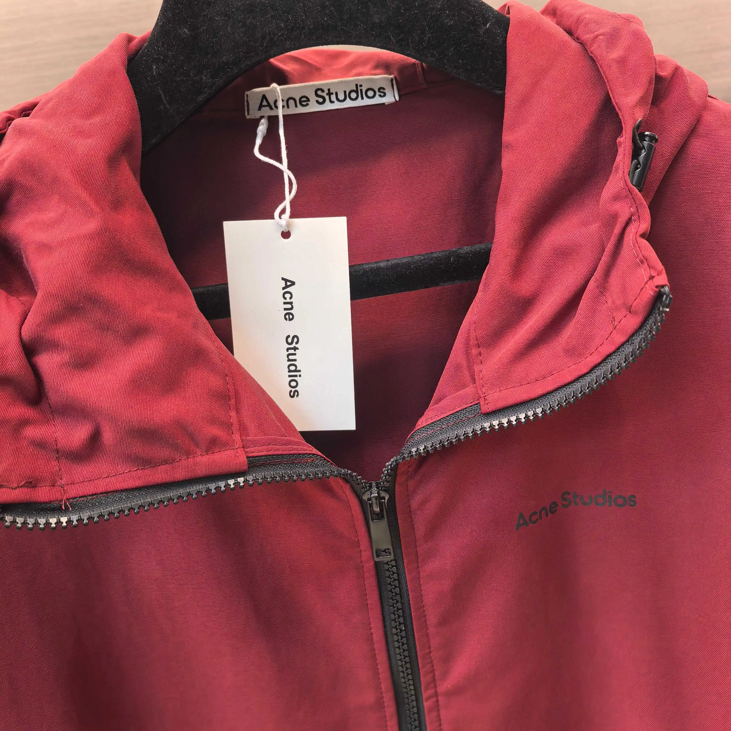 Logo-Print Hooded Windbreaker Jacket D23523855 — view 6
