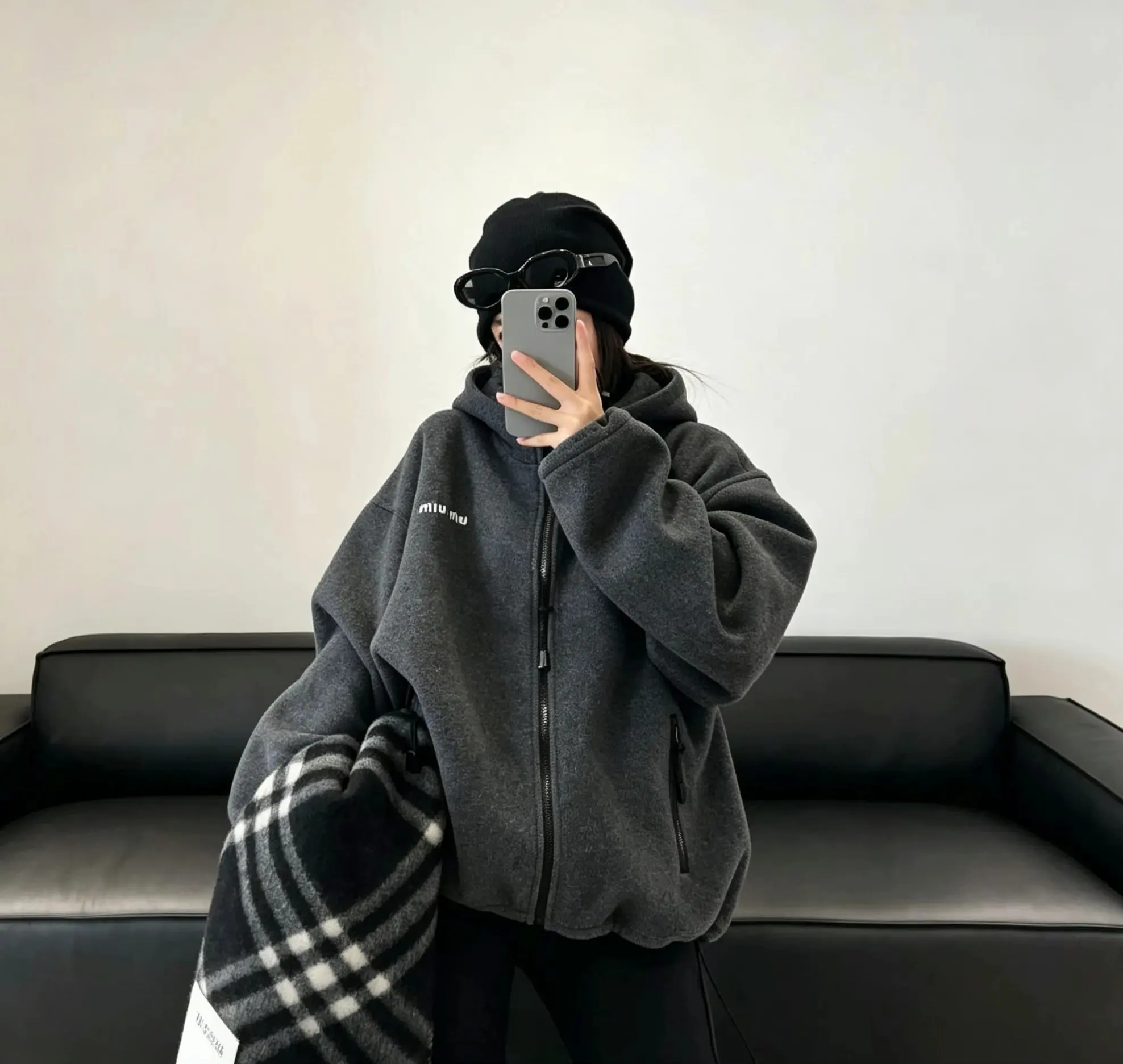 Logo-Embroidered Fleece Hooded Jacket D23523710 — view 4