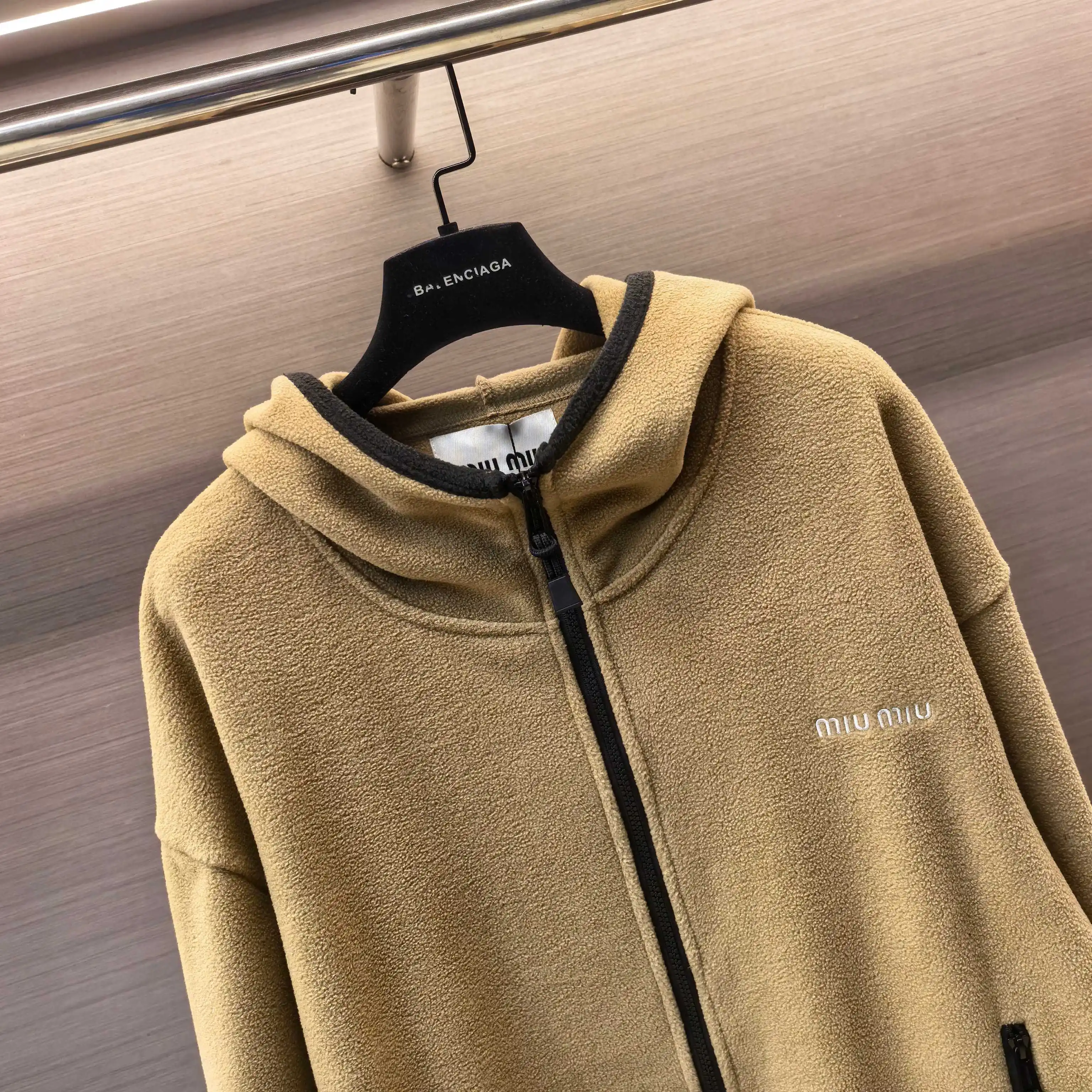 Logo-Embroidered Fleece Hooded Jacket D23523707 — view 4