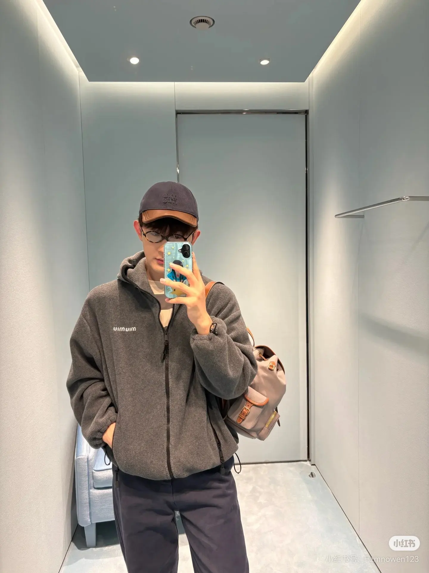 Logo-Embroidered Fleece Hooded Jacket D23523708 — view 3