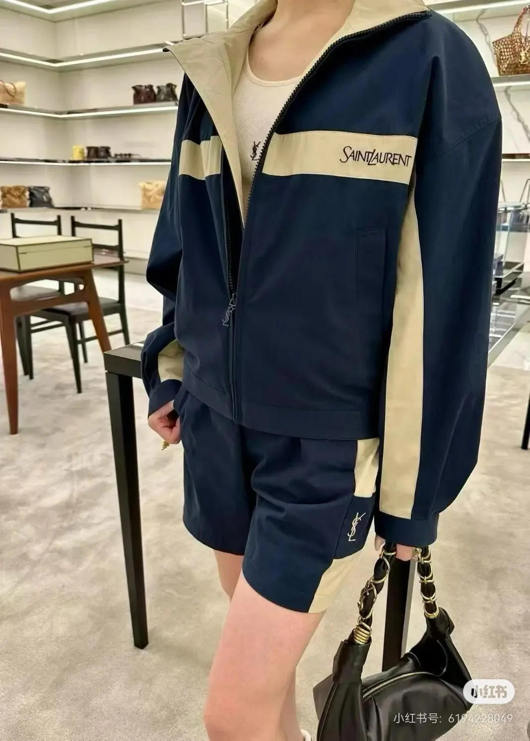 Contrast Stripe Embroidered Track Jacket D23523636 — view 7