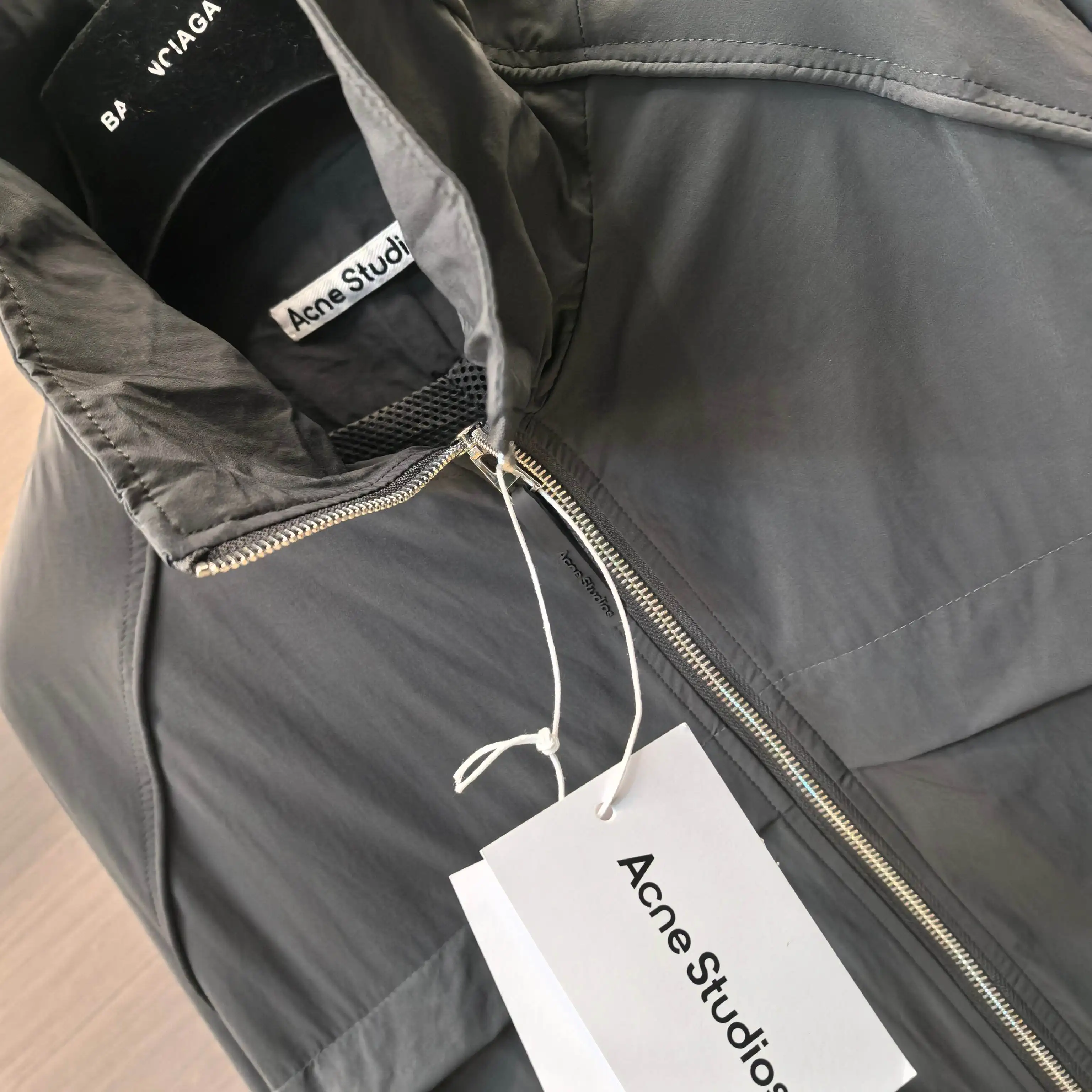 Crinkled Nylon Zip-Up Jacket D25523776 — view 3