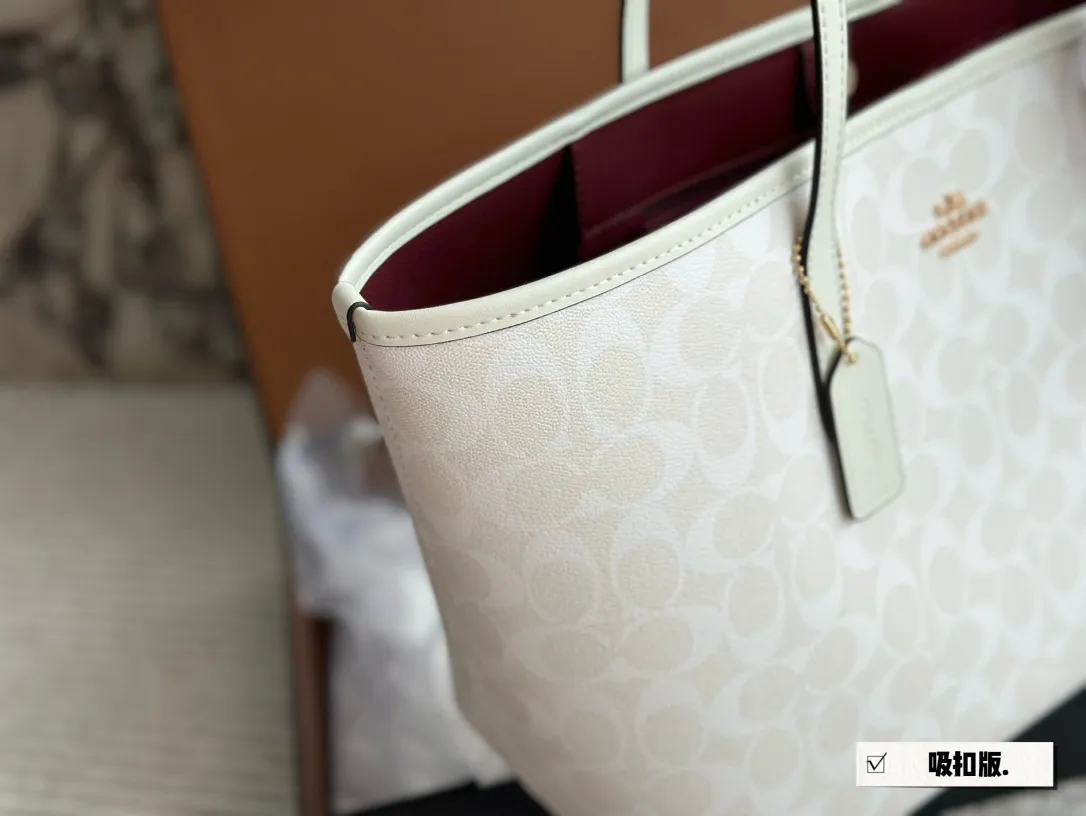 Signature Coated Canvas City Tote Bag D25518060 — view 25