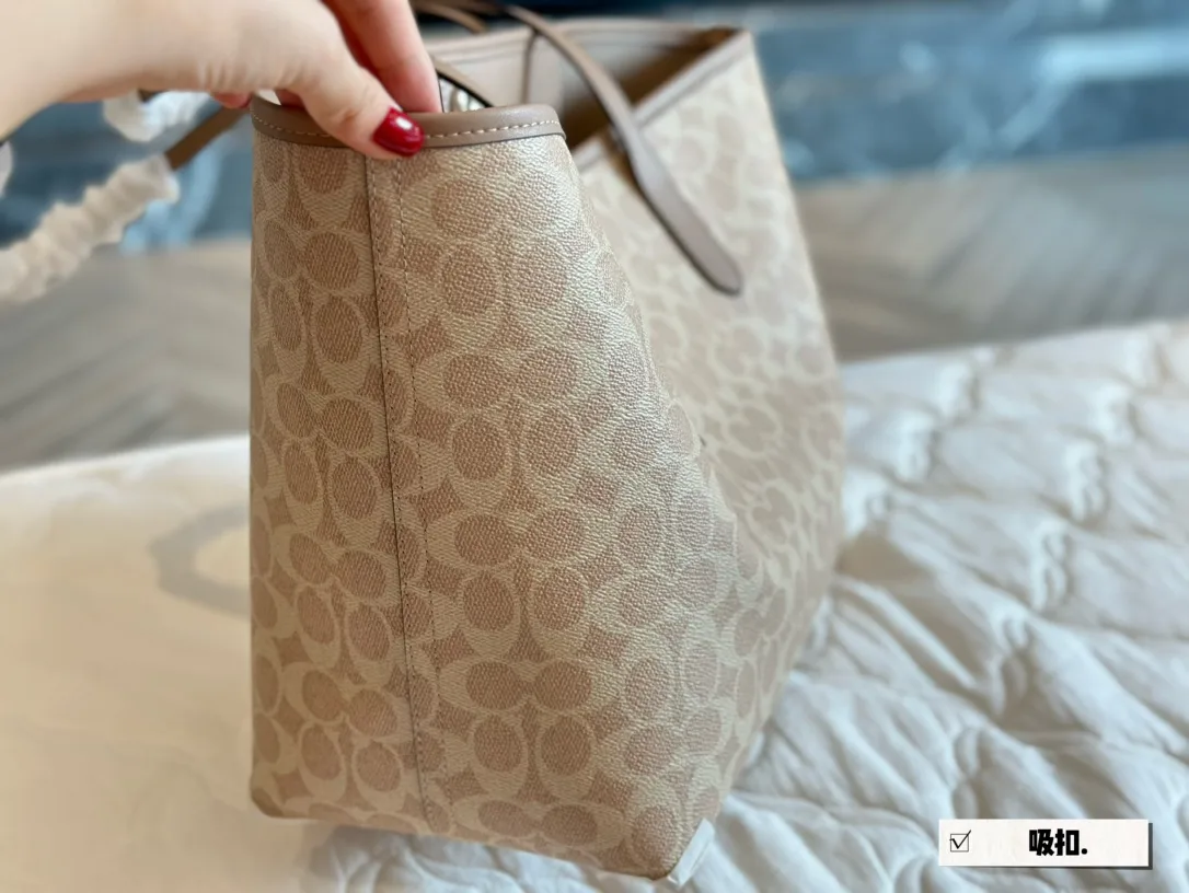Signature Coated Canvas City Tote Bag D25518060 — view 4