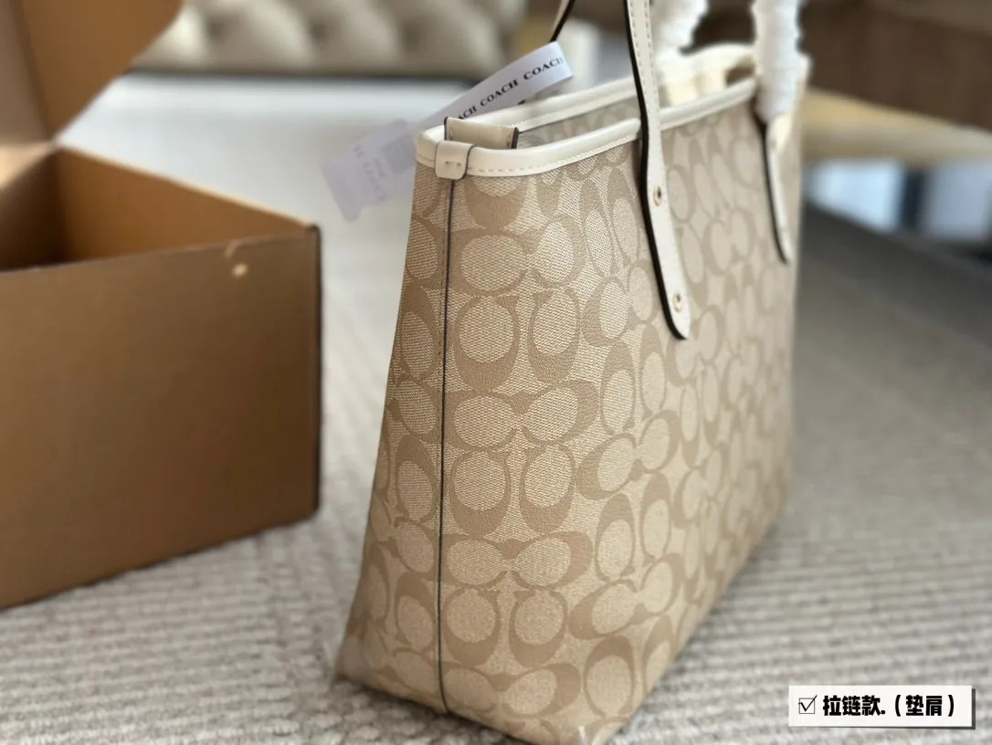 Coach Signature Coated Canvas Tote Bag D27518058 — view 4