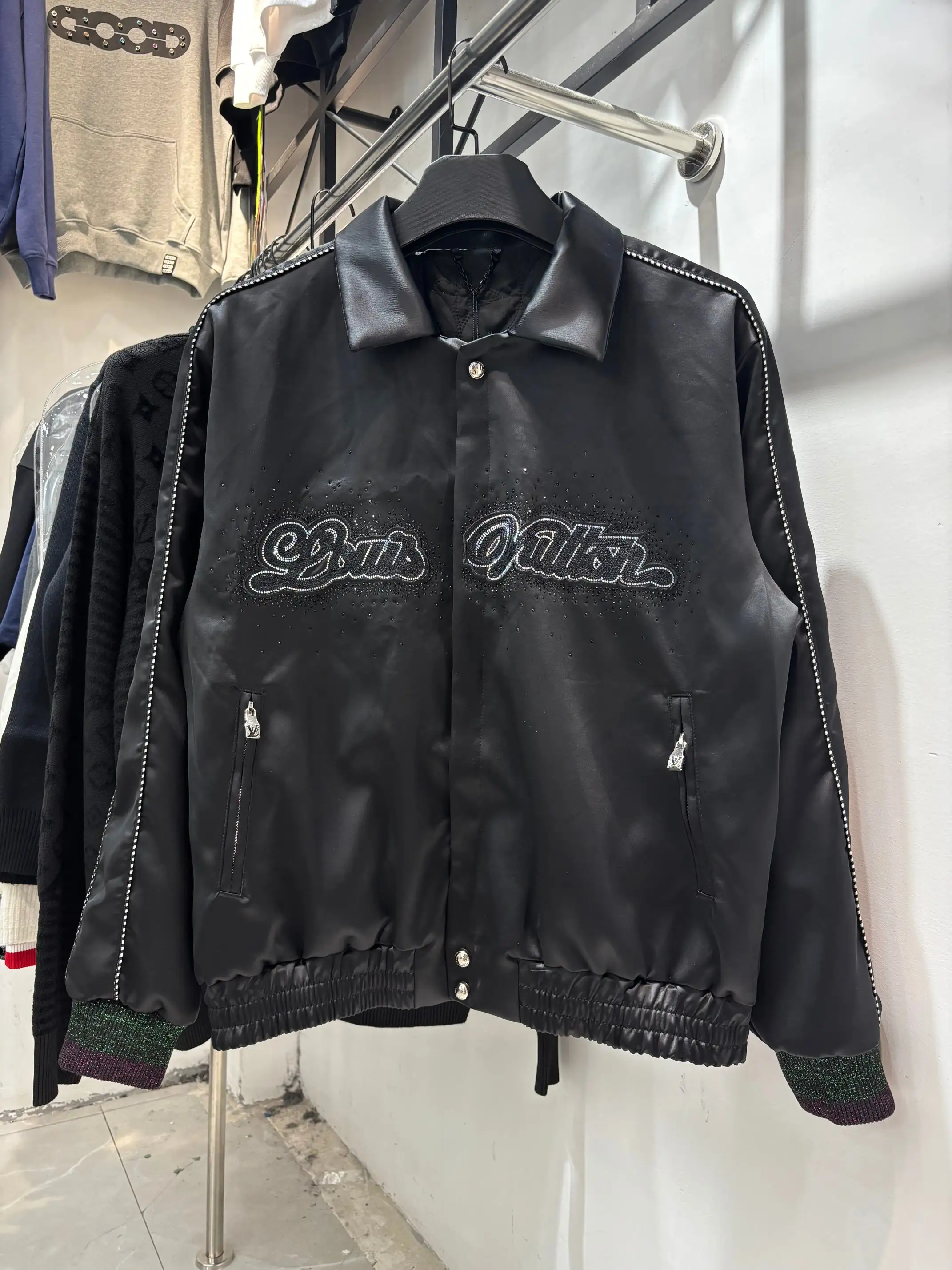 Embellished Logo Quilted Bomber Jacket D27513864 — view 2