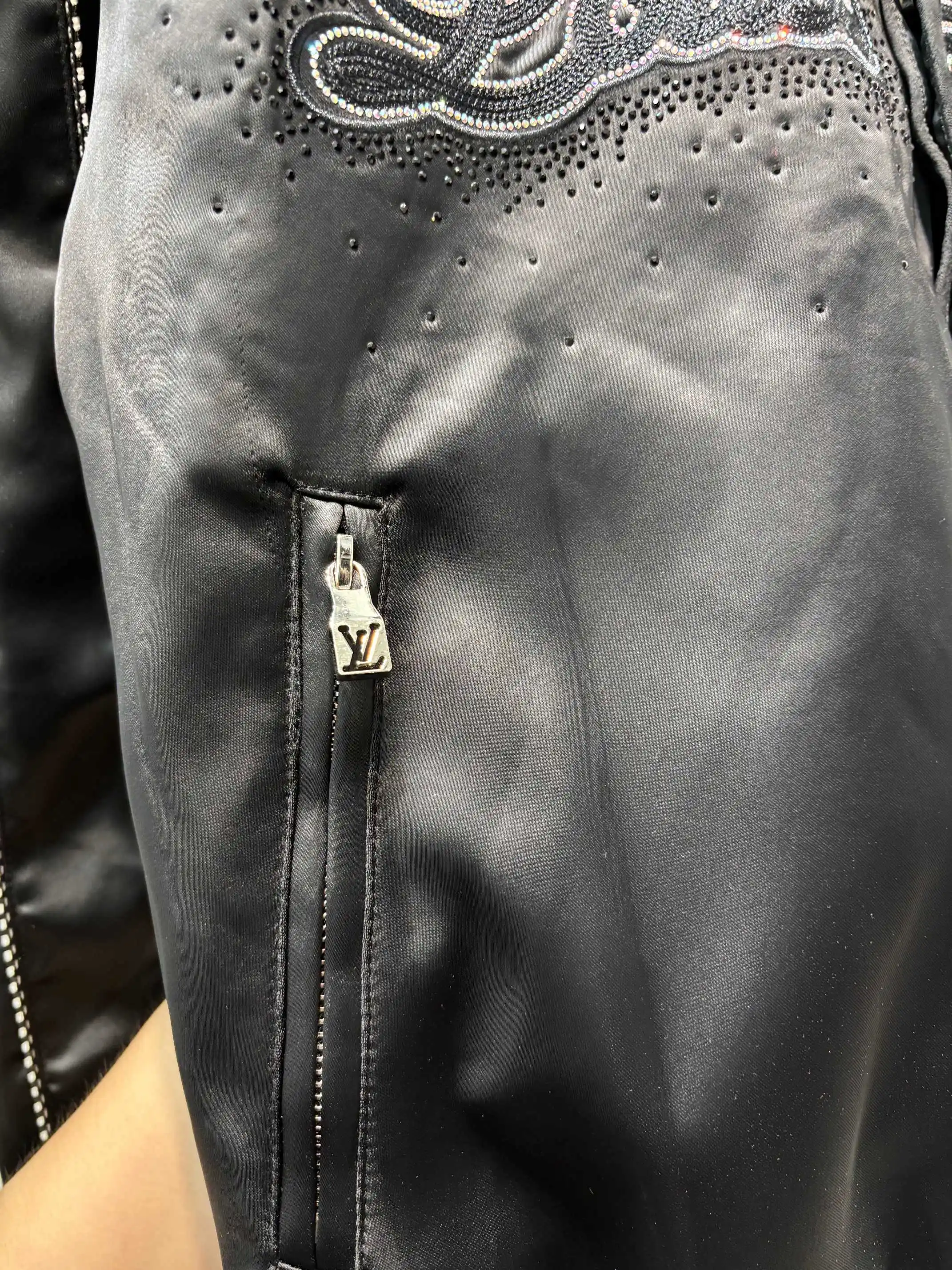 Embellished Logo Quilted Bomber Jacket D27513864 — view 7