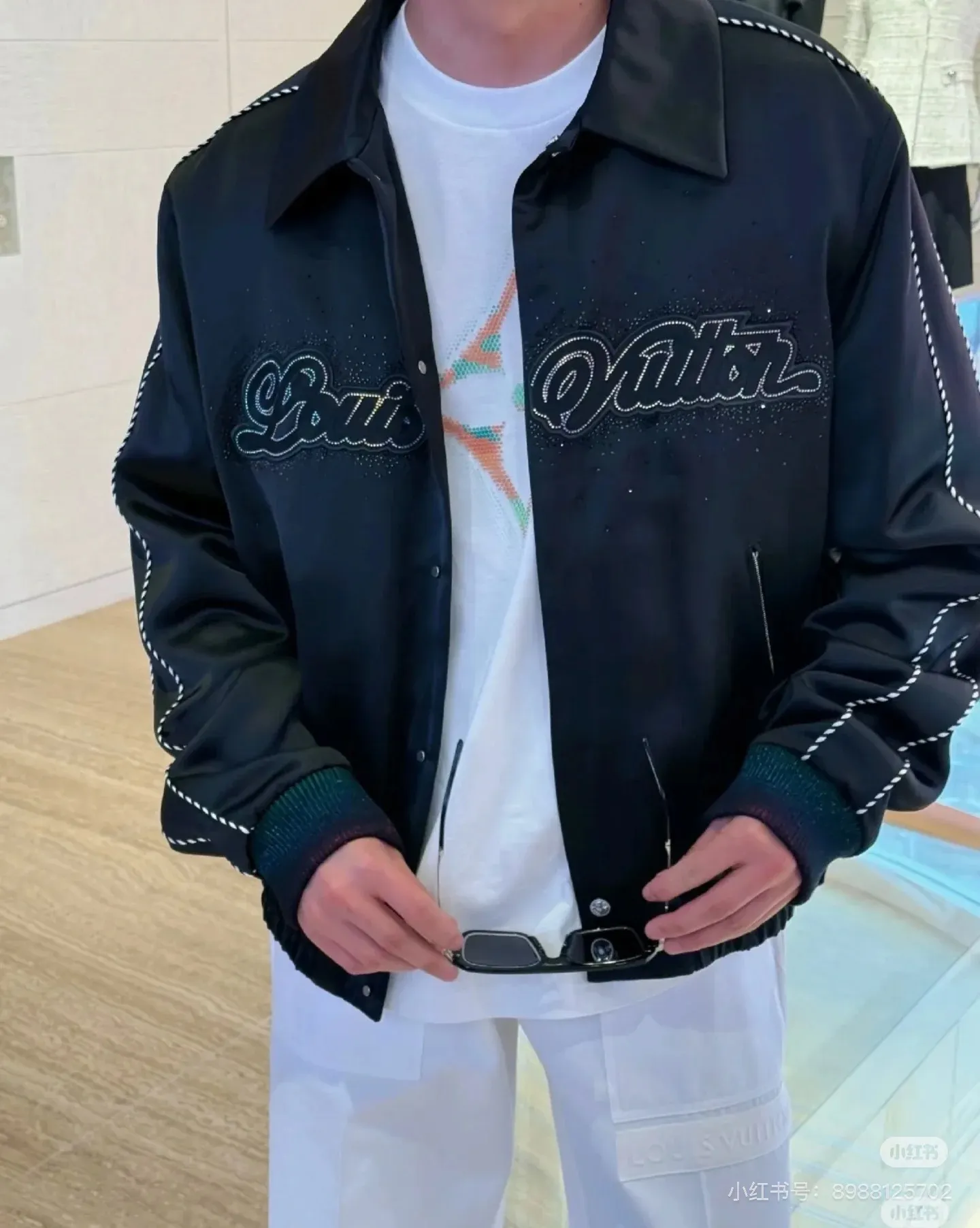 Embellished Logo Padded Bomber Jacket D27513863 — view 5