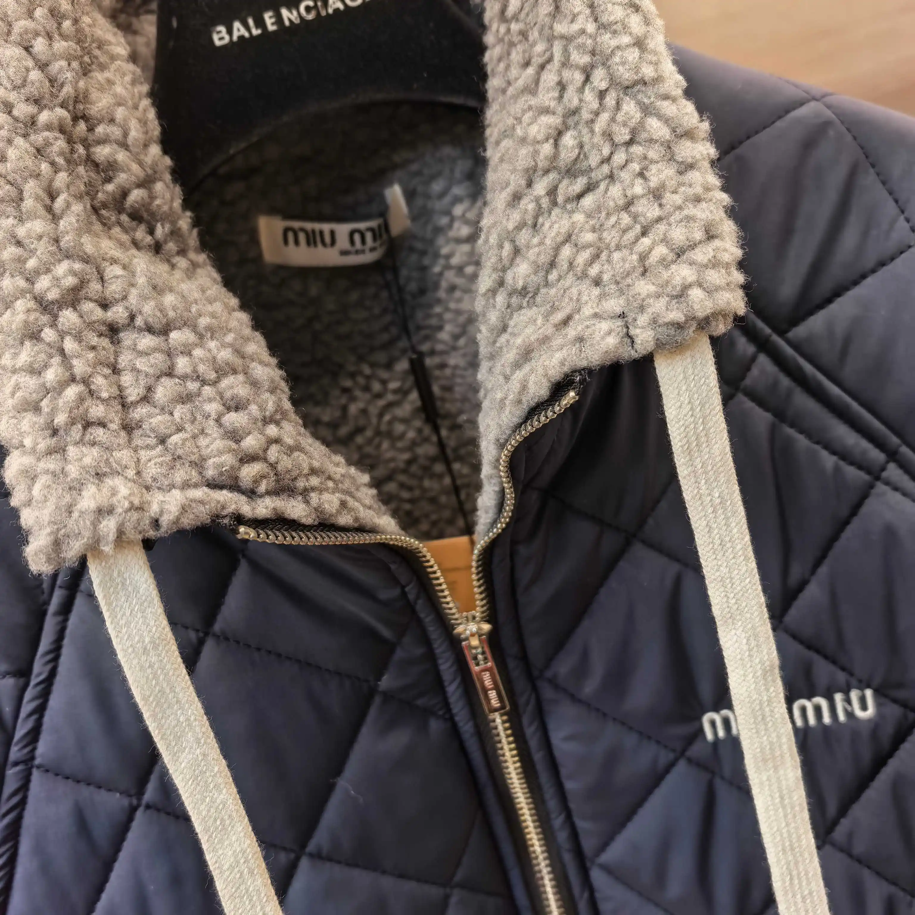 Quilted Shearling-Trimmed Padded Jacket D28023704 — view 4