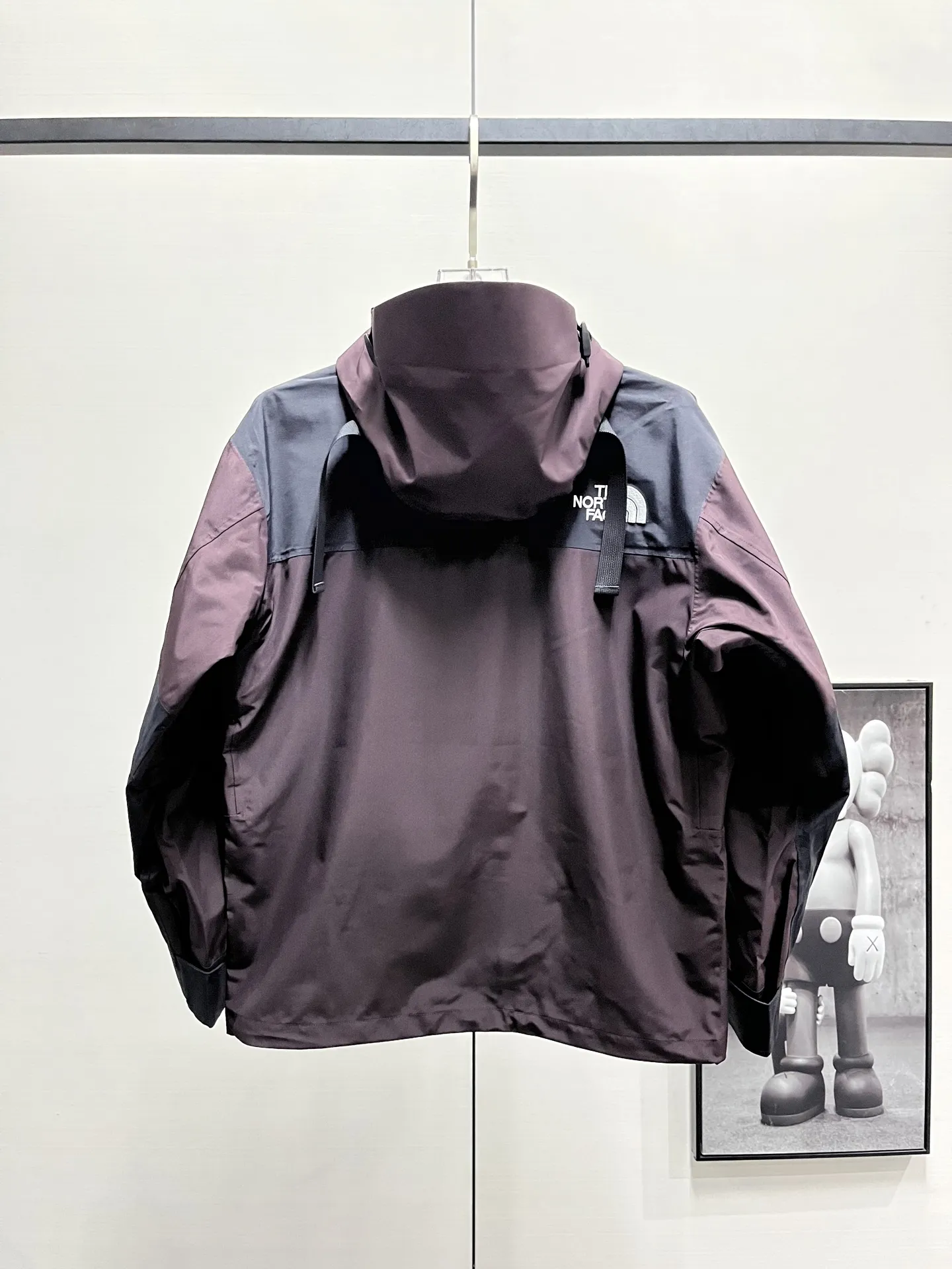 1990 Mountain Jacket GORE-TEX Shell D28020364 — view 3