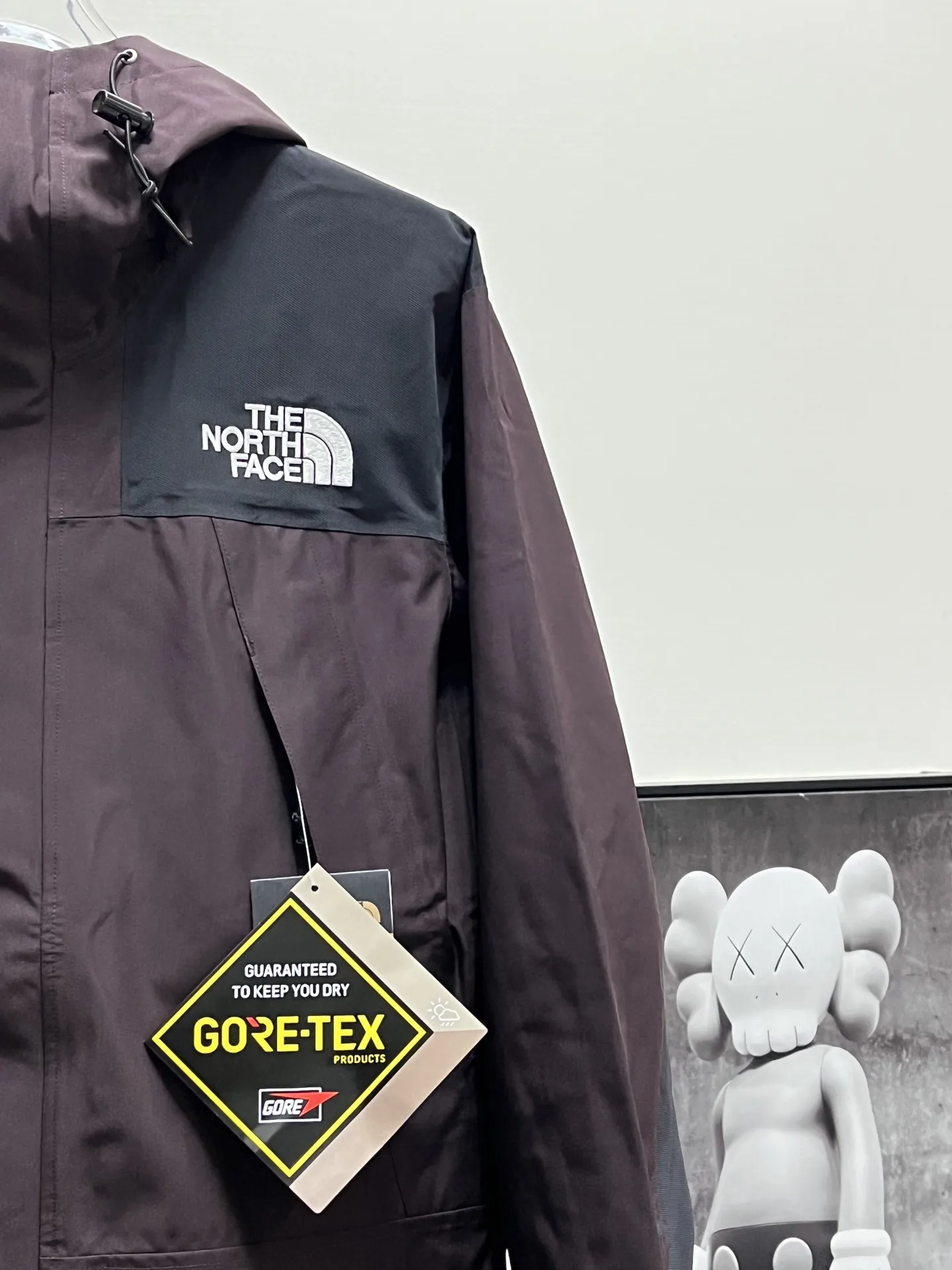 1990 Mountain Jacket GORE-TEX Shell D28020364 — view 6