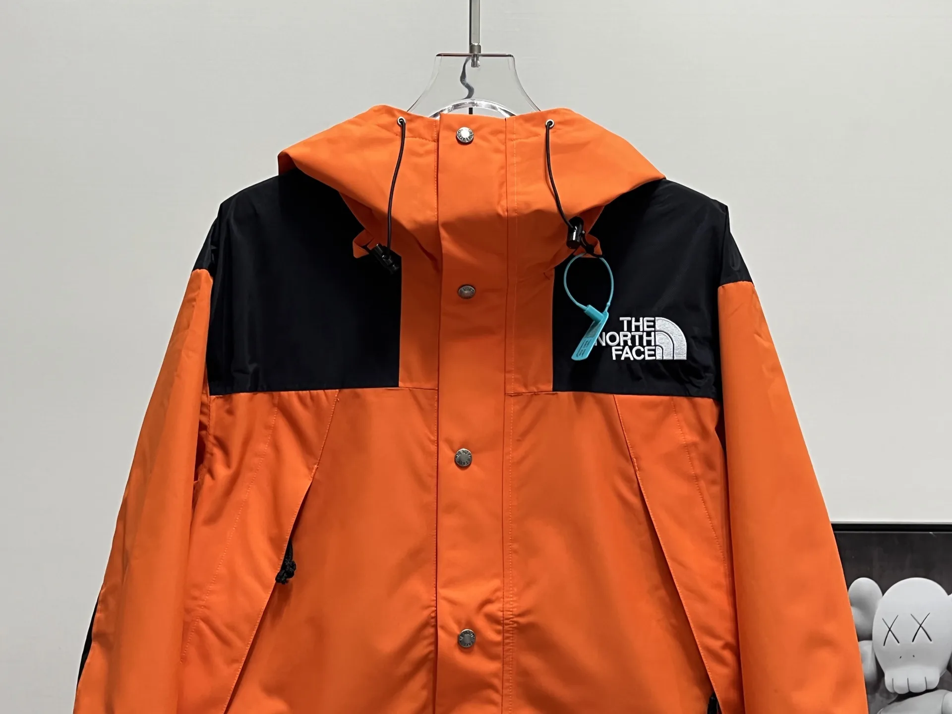 1990 Mountain Jacket Waterproof Shell D28020365 — view 8