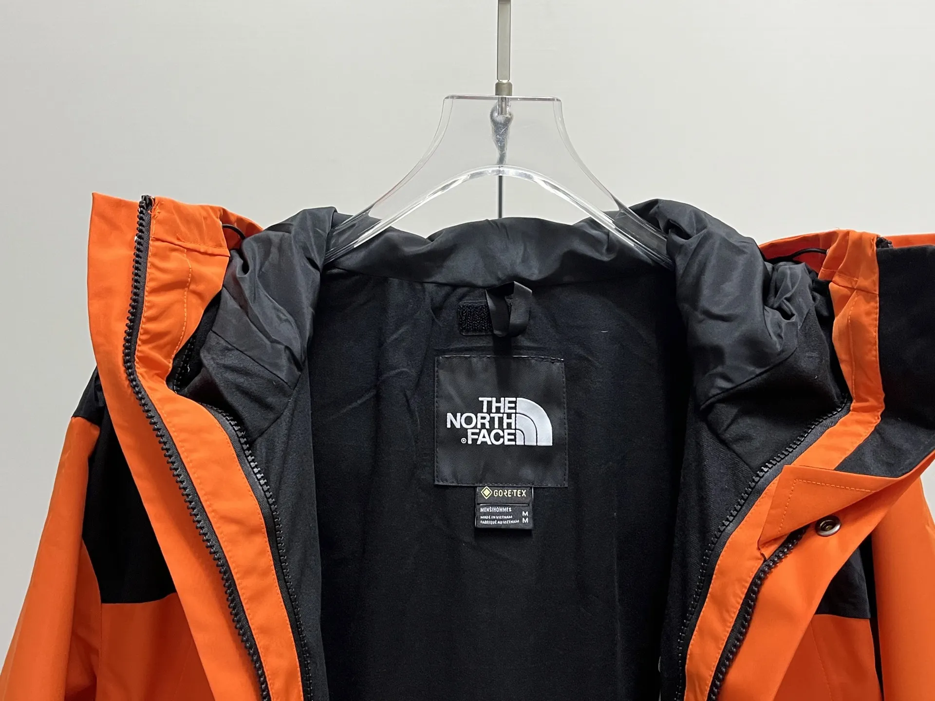 1990 Mountain Jacket Waterproof Shell D28020365 — view 9