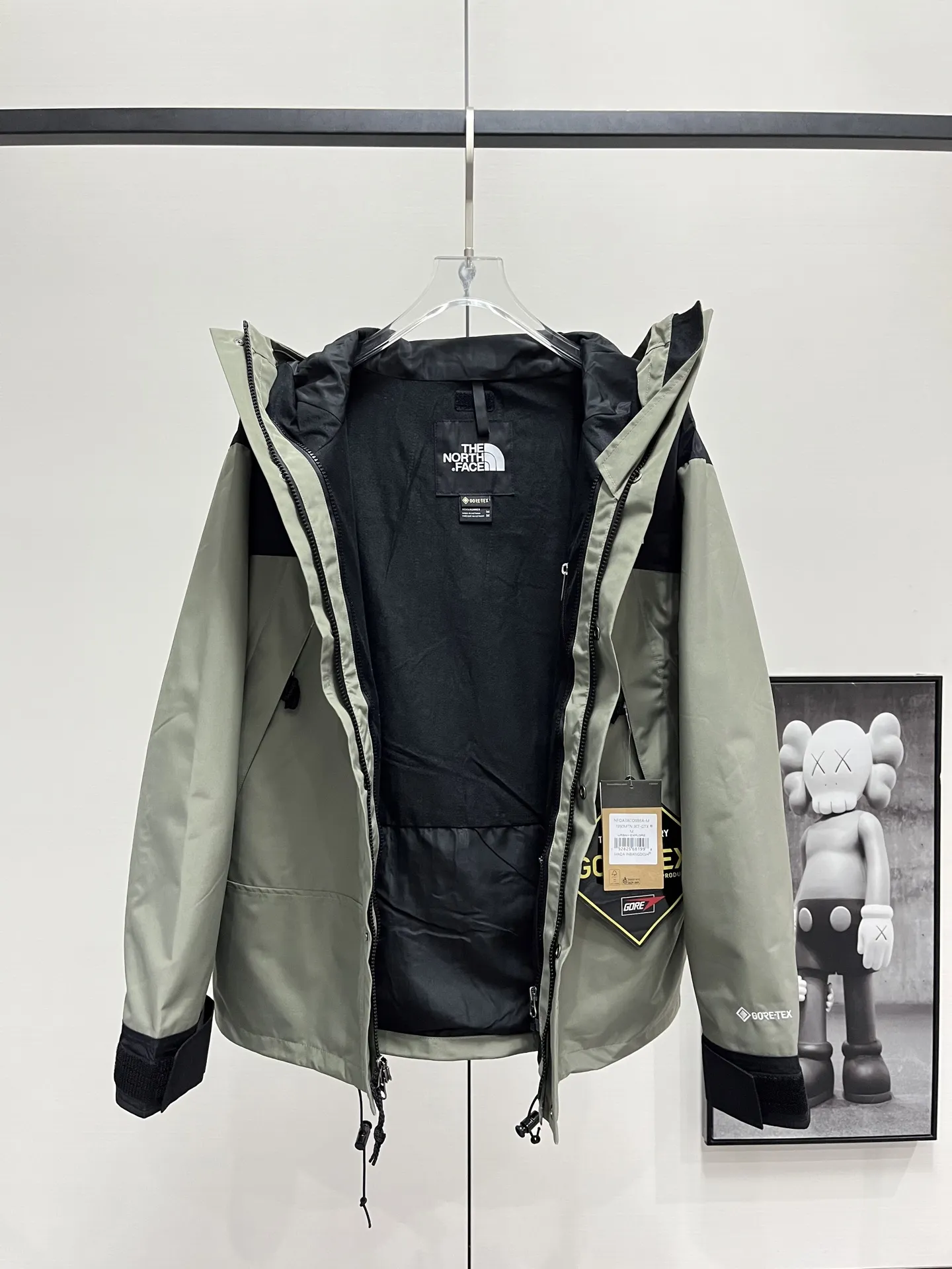 1990 Mountain Jacket GORE-TEX Shell D28020360 — view 7