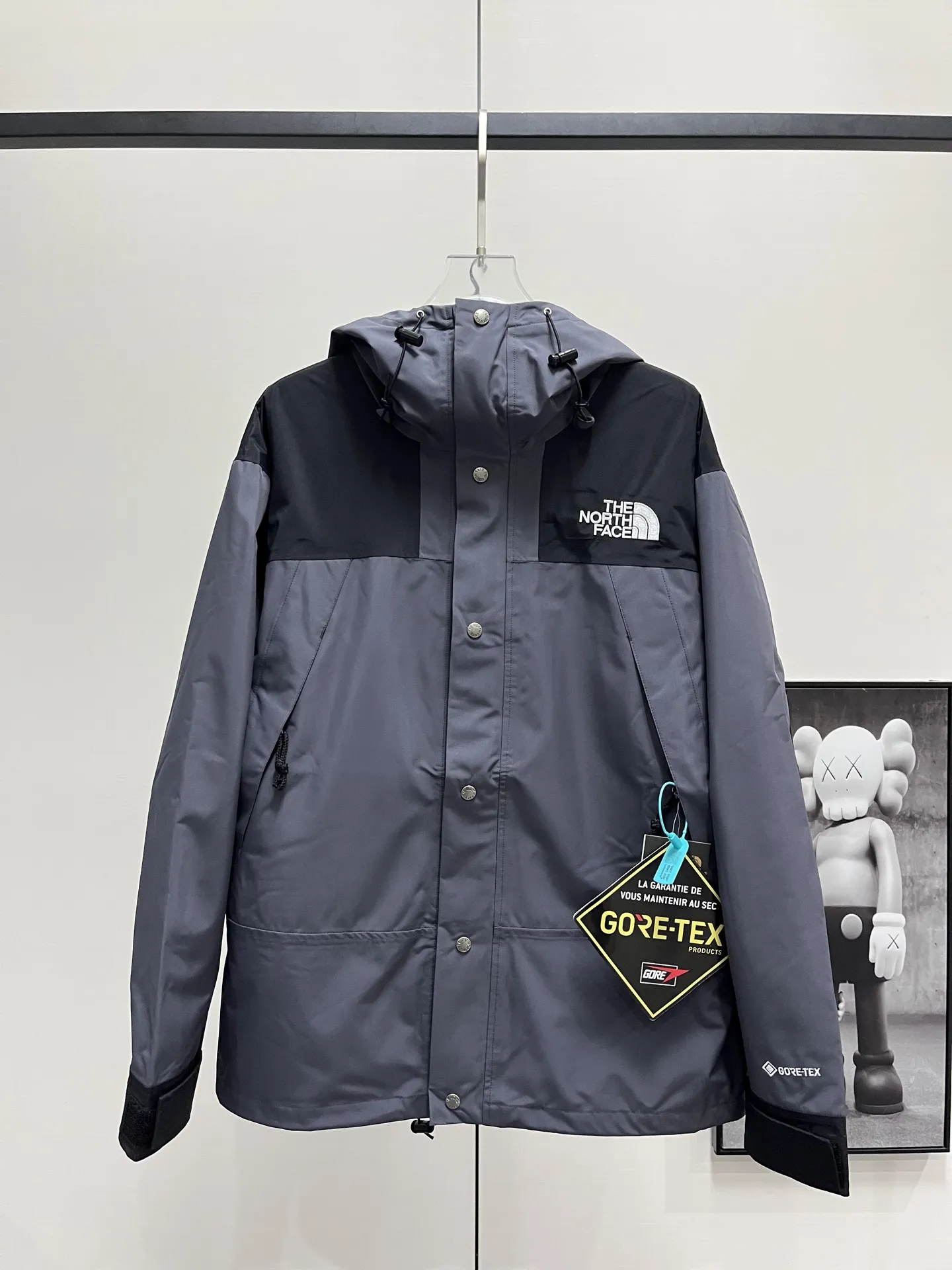 1990 Mountain Jacket GORE-TEX Shell D28020363