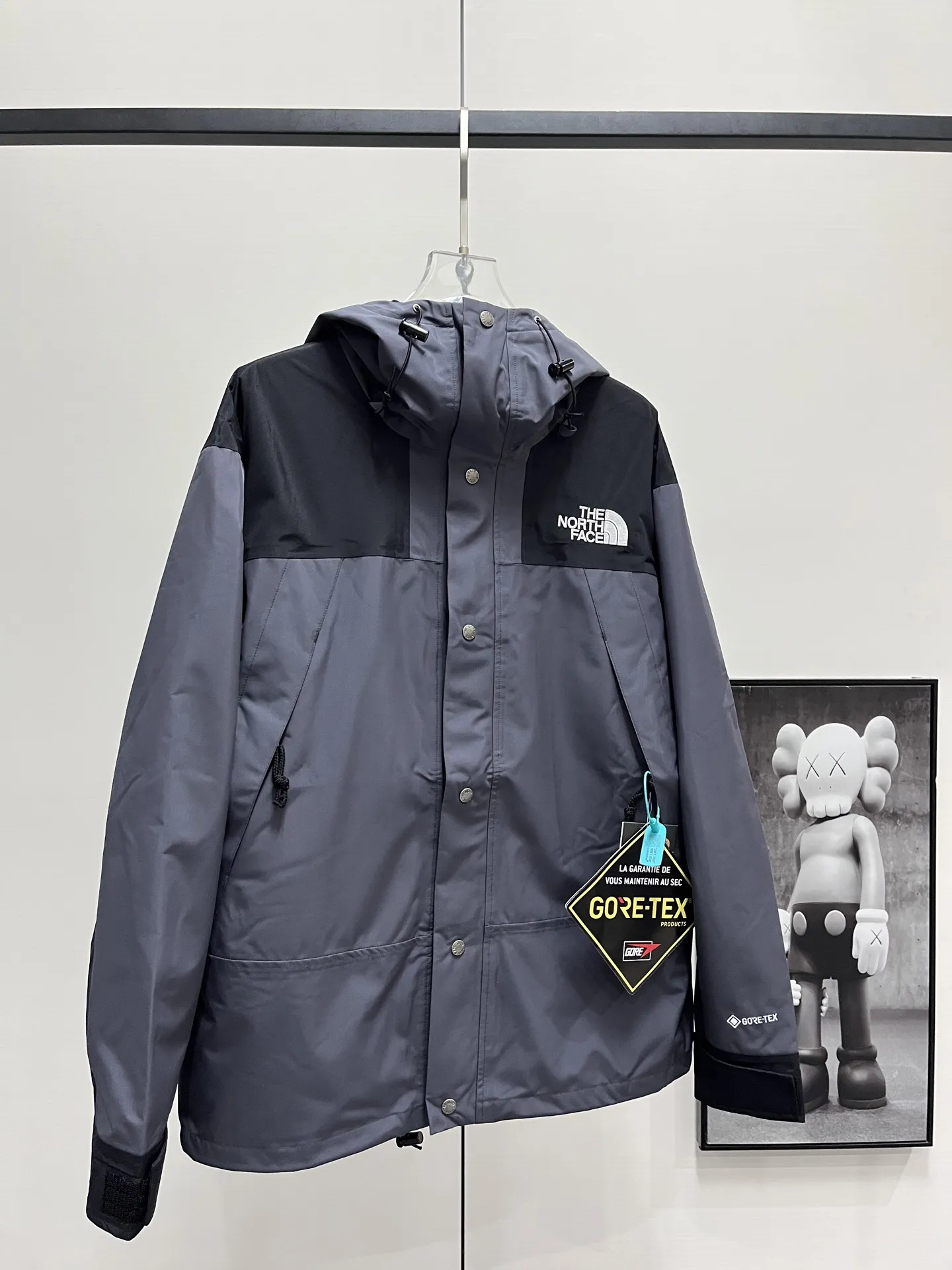 1990 Mountain Jacket GORE-TEX Shell D28020363 — view 4