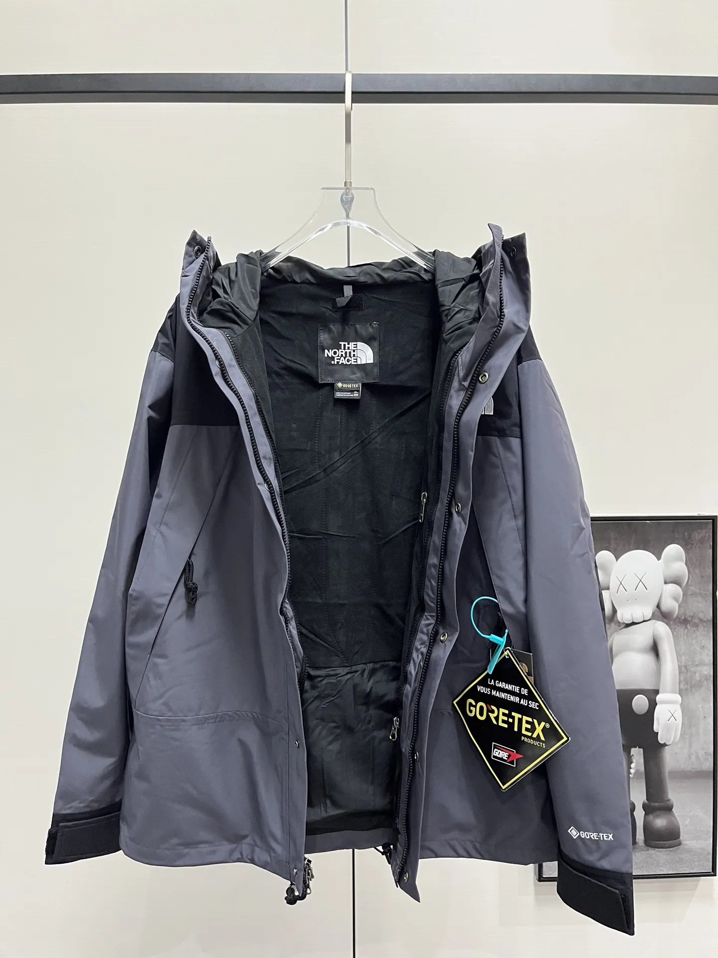 1990 Mountain Jacket GORE-TEX Shell D28020363 — view 7