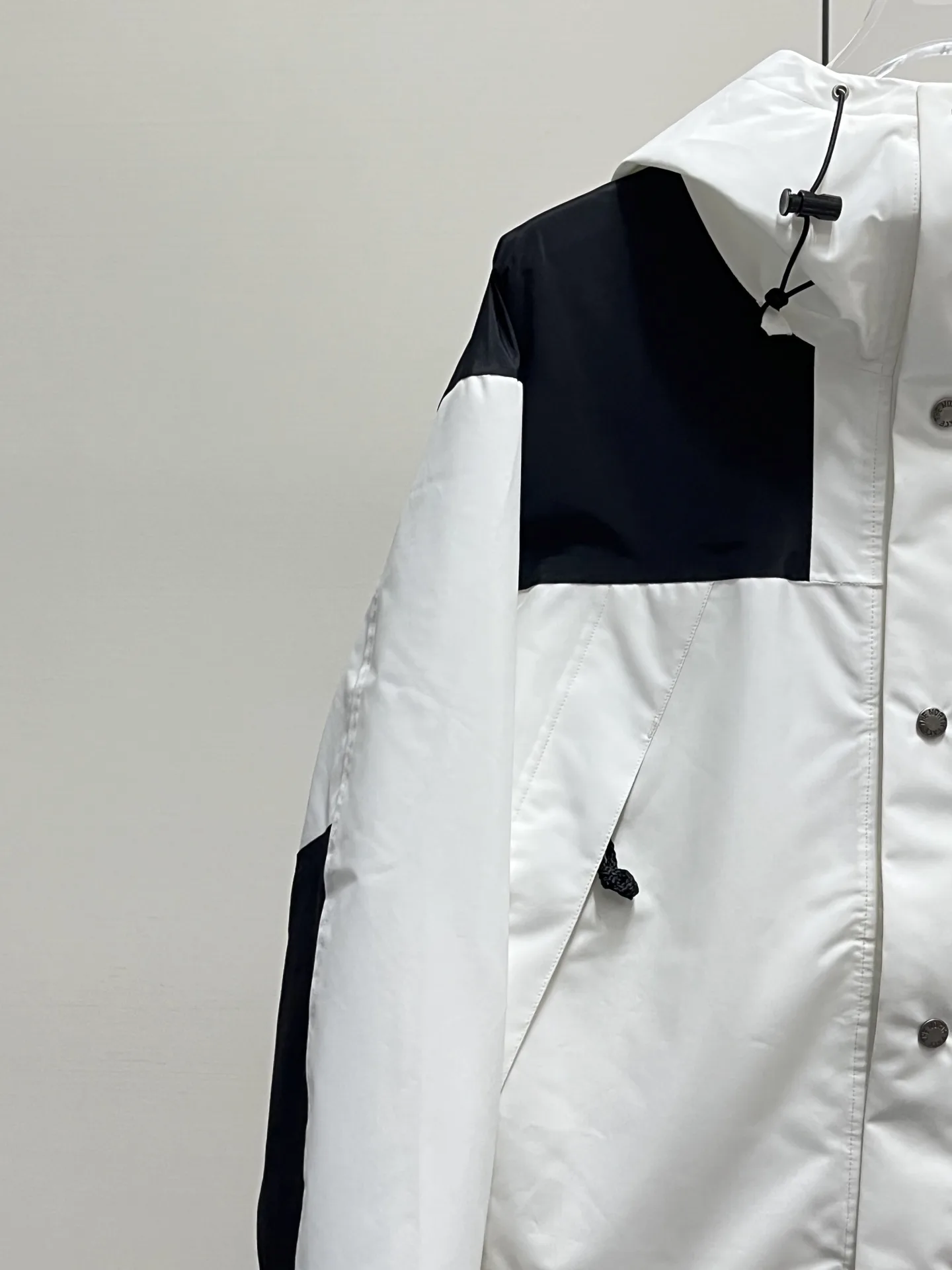 1990 Mountain Jacket Waterproof Shell D28020356 — view 5