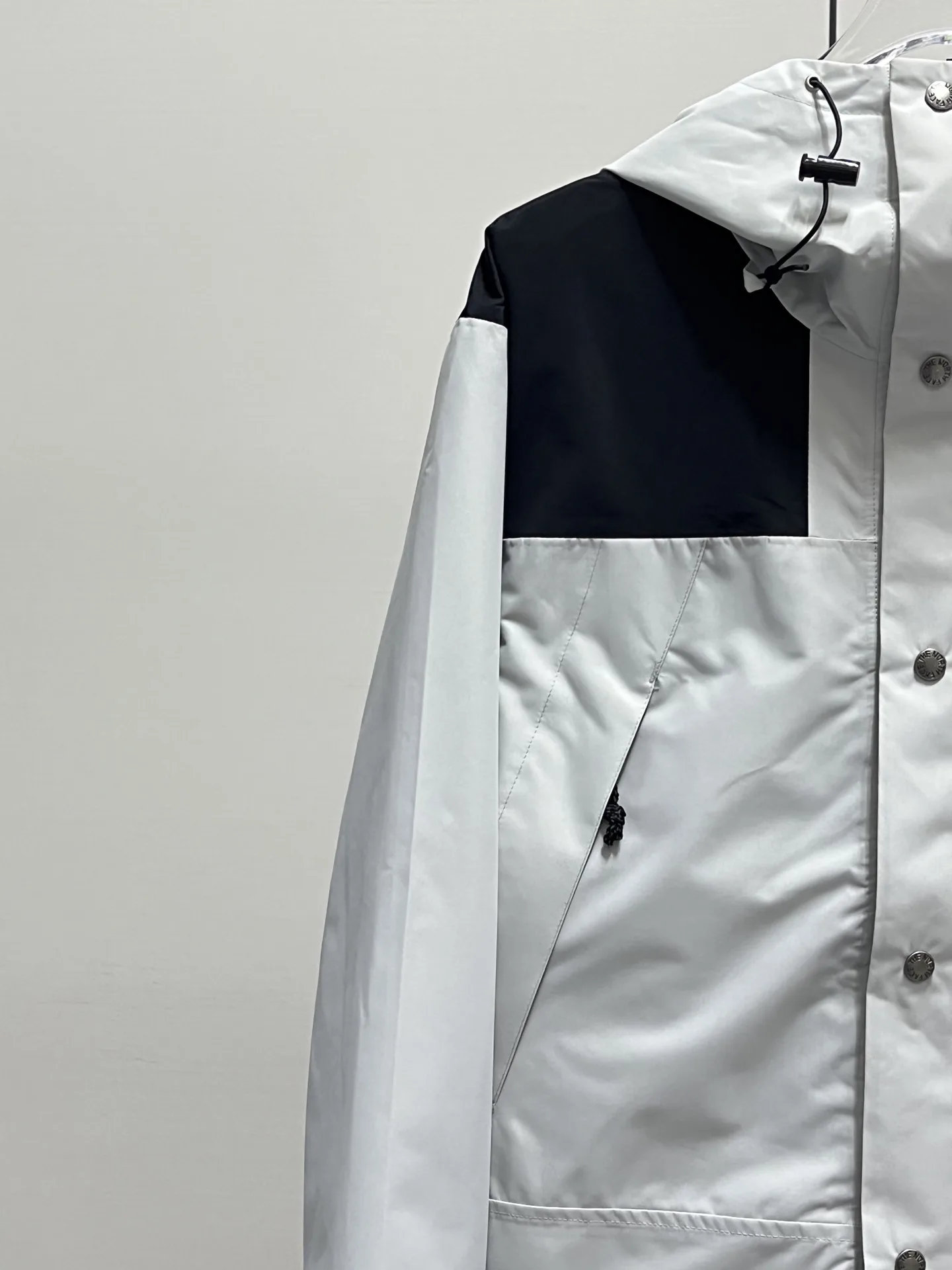 1990 Mountain Jacket GORE-TEX Shell D28020357 — view 5