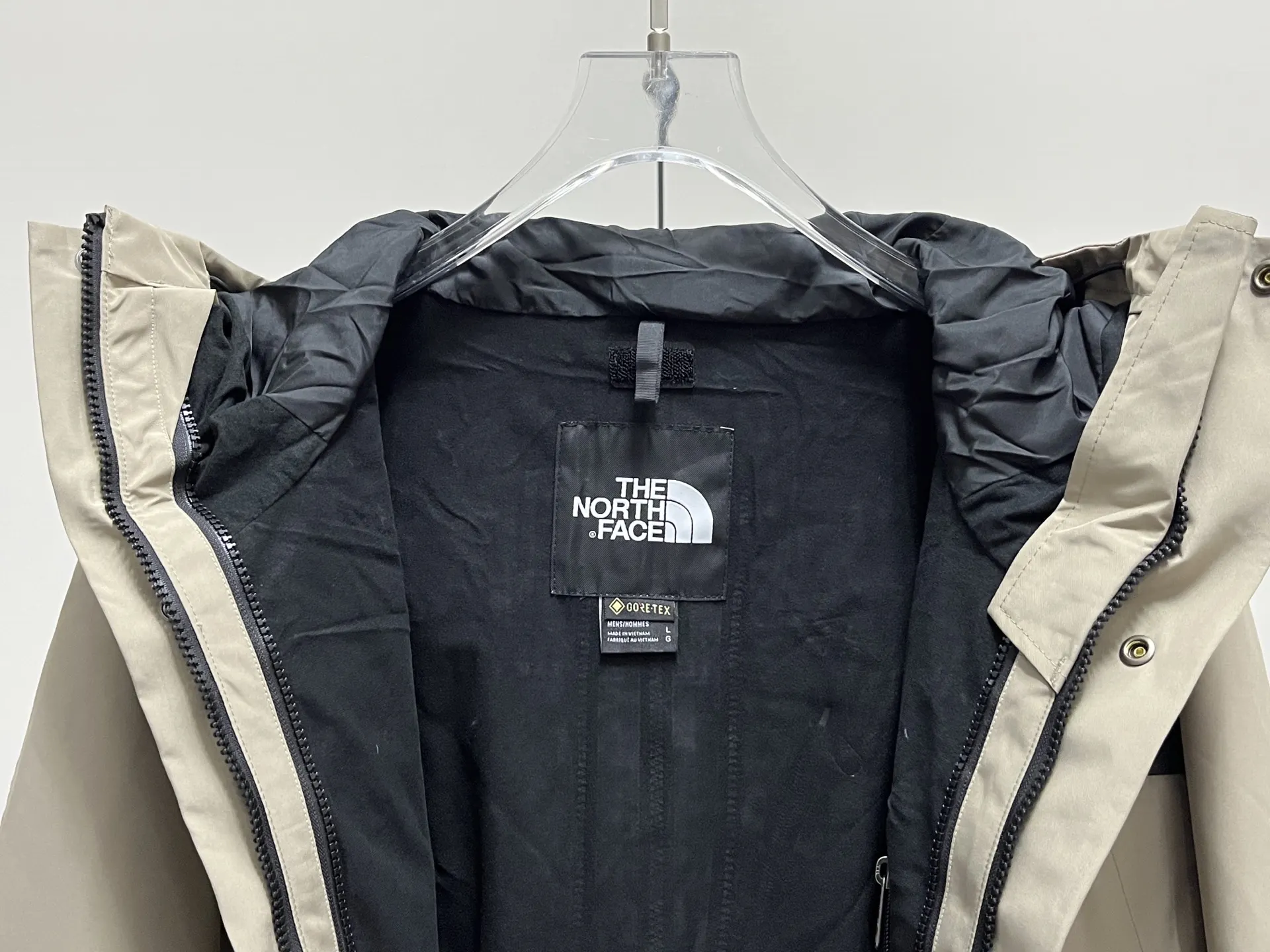 1990 Mountain Jacket GORE-TEX Shell D28020362 — view 9