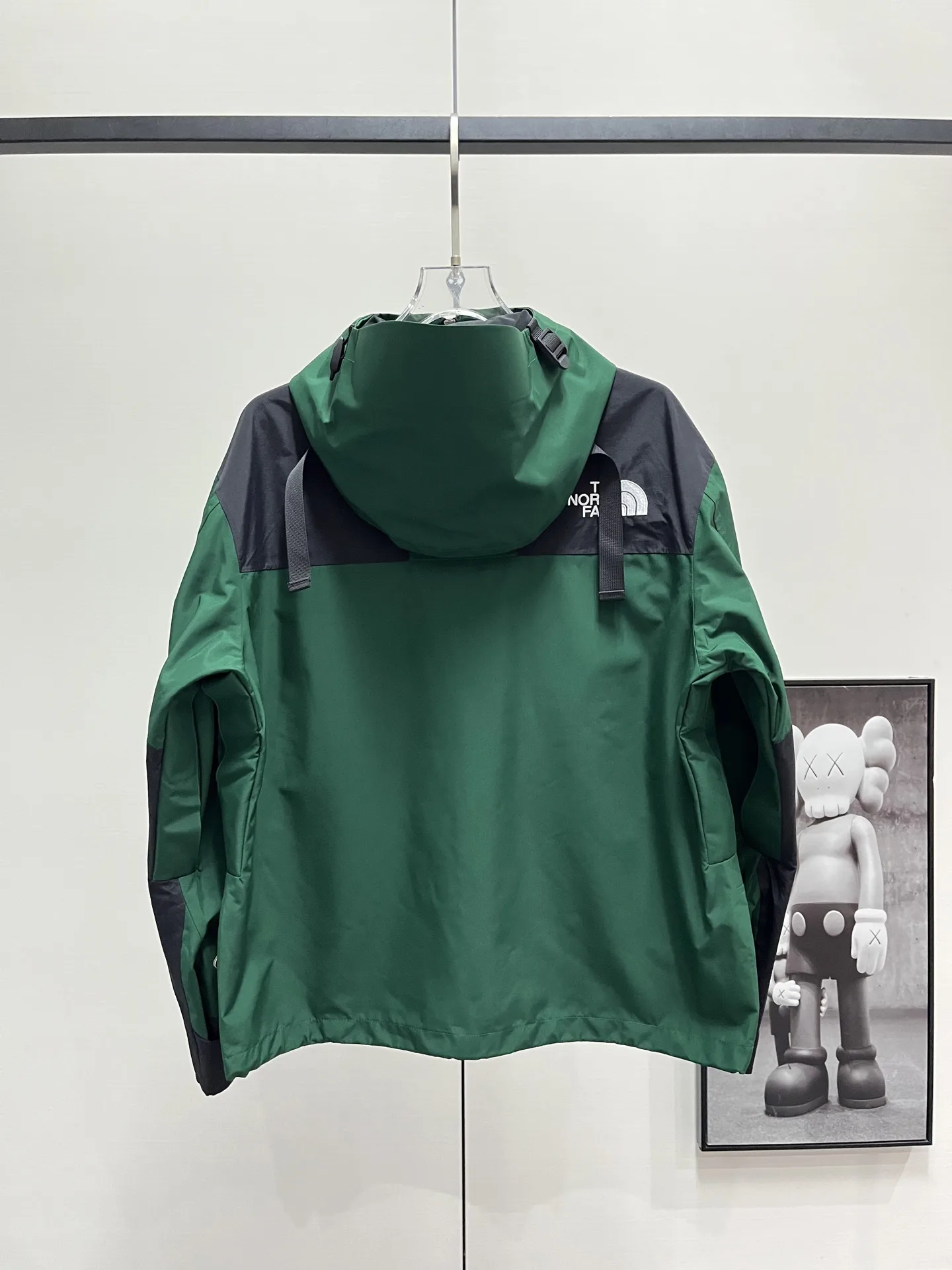 1990 Mountain Jacket GORE-TEX Shell D28020361 — view 4