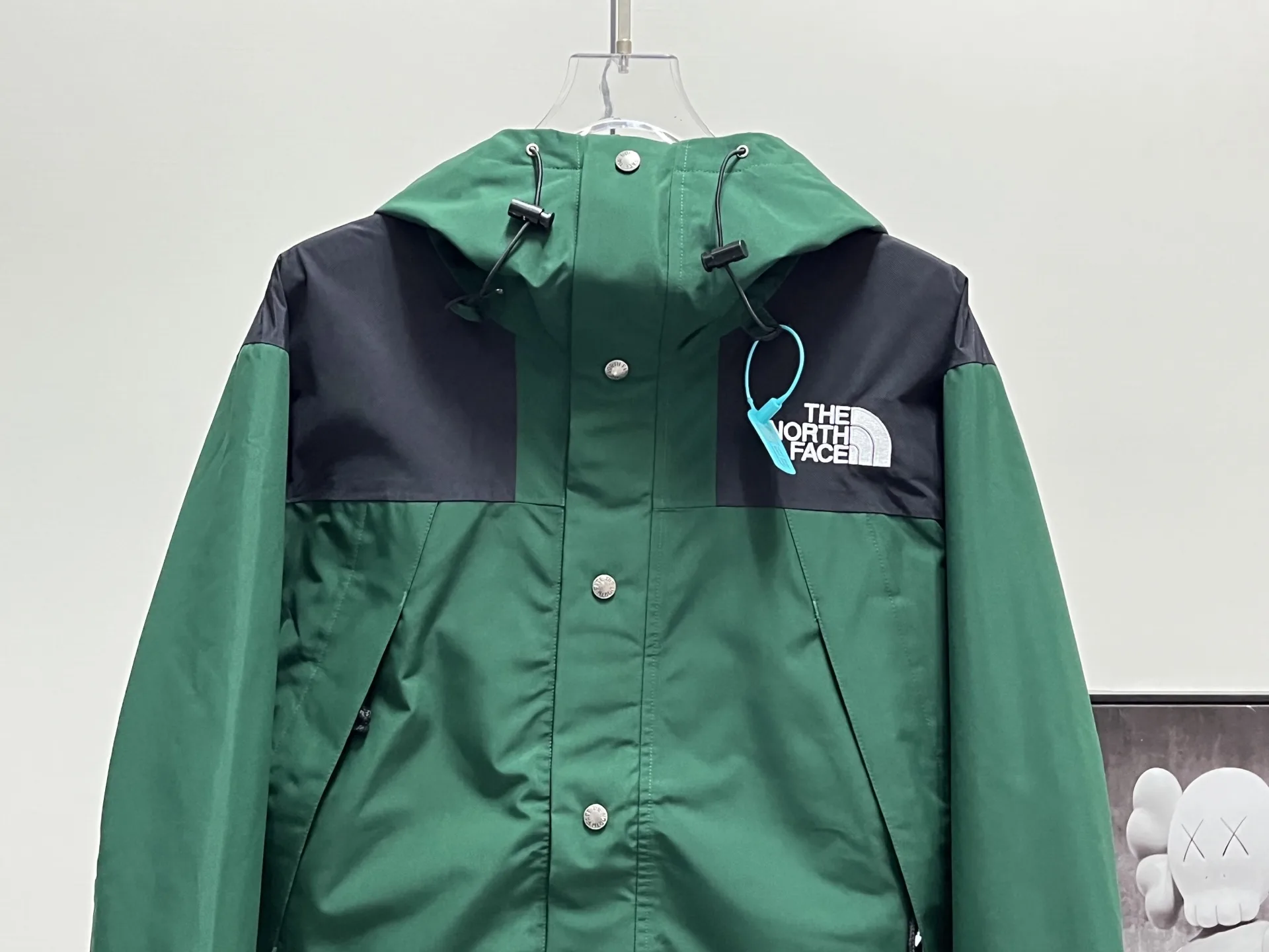 1990 Mountain Jacket GORE-TEX Shell D28020361 — view 8