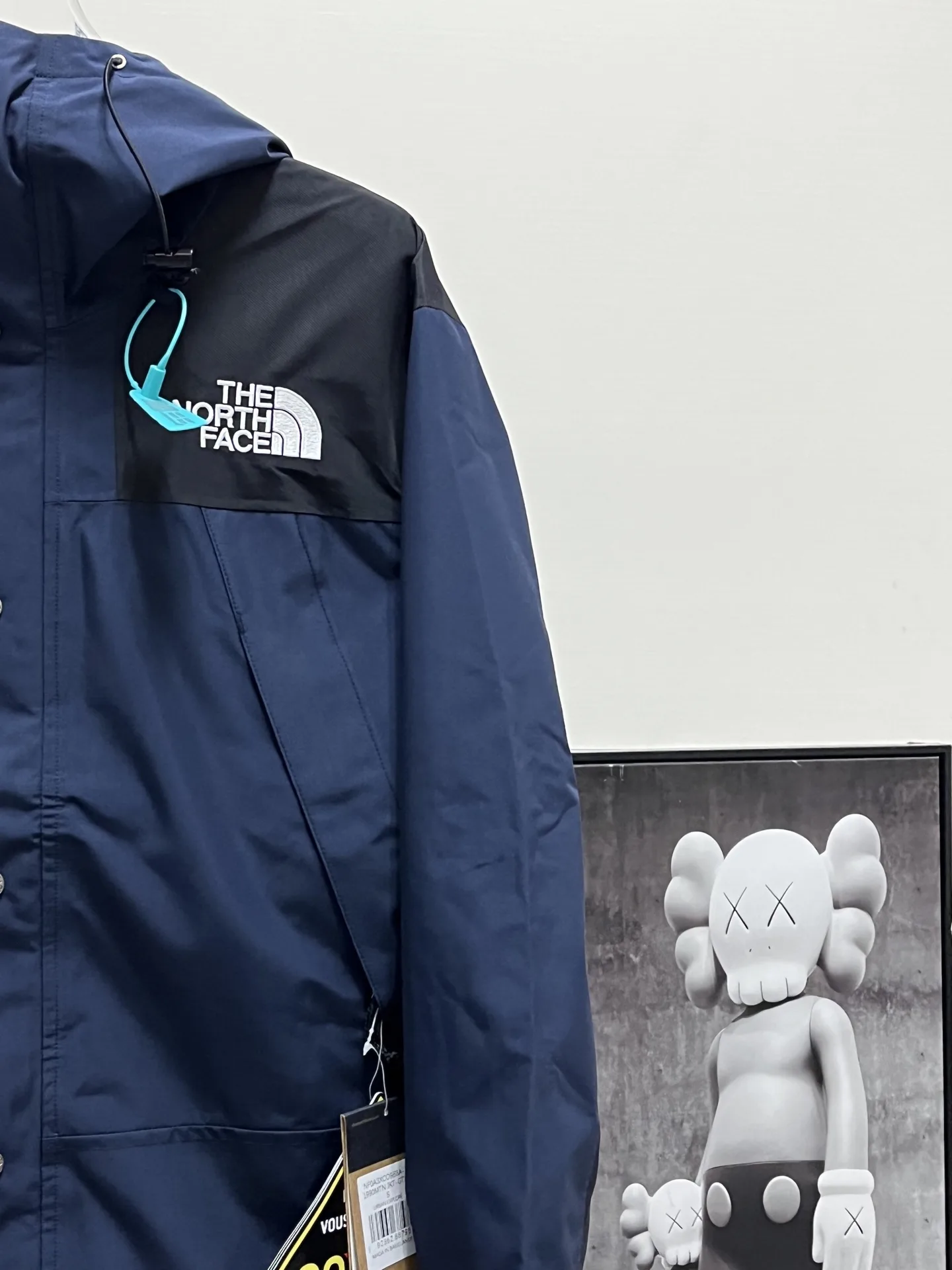 1990 Mountain Jacket Waterproof Shell D28020359 — view 6