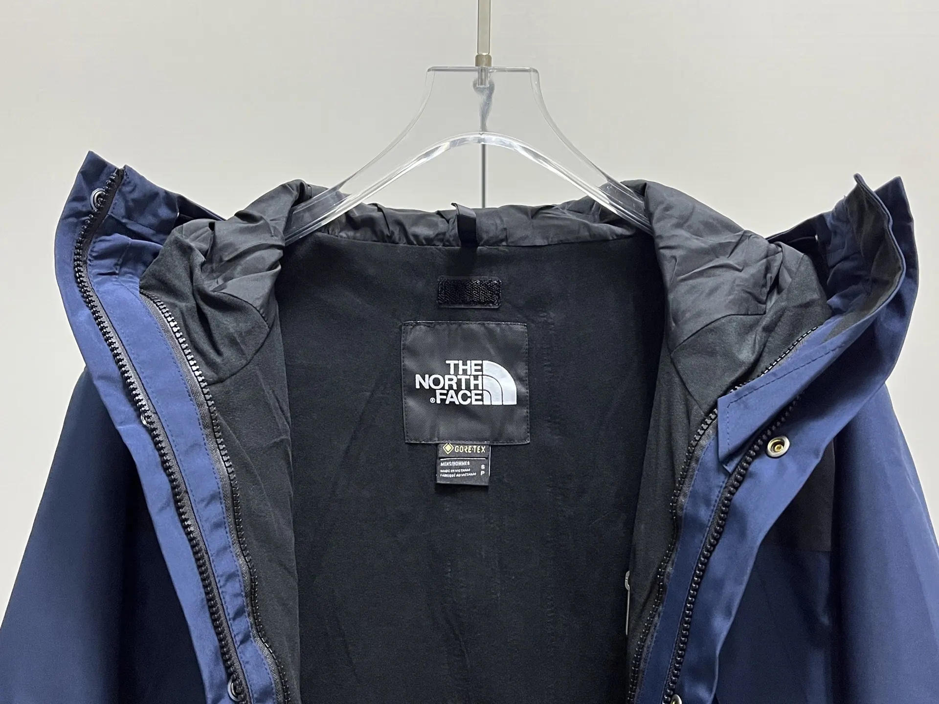 1990 Mountain Jacket Waterproof Shell D28020359 — view 9