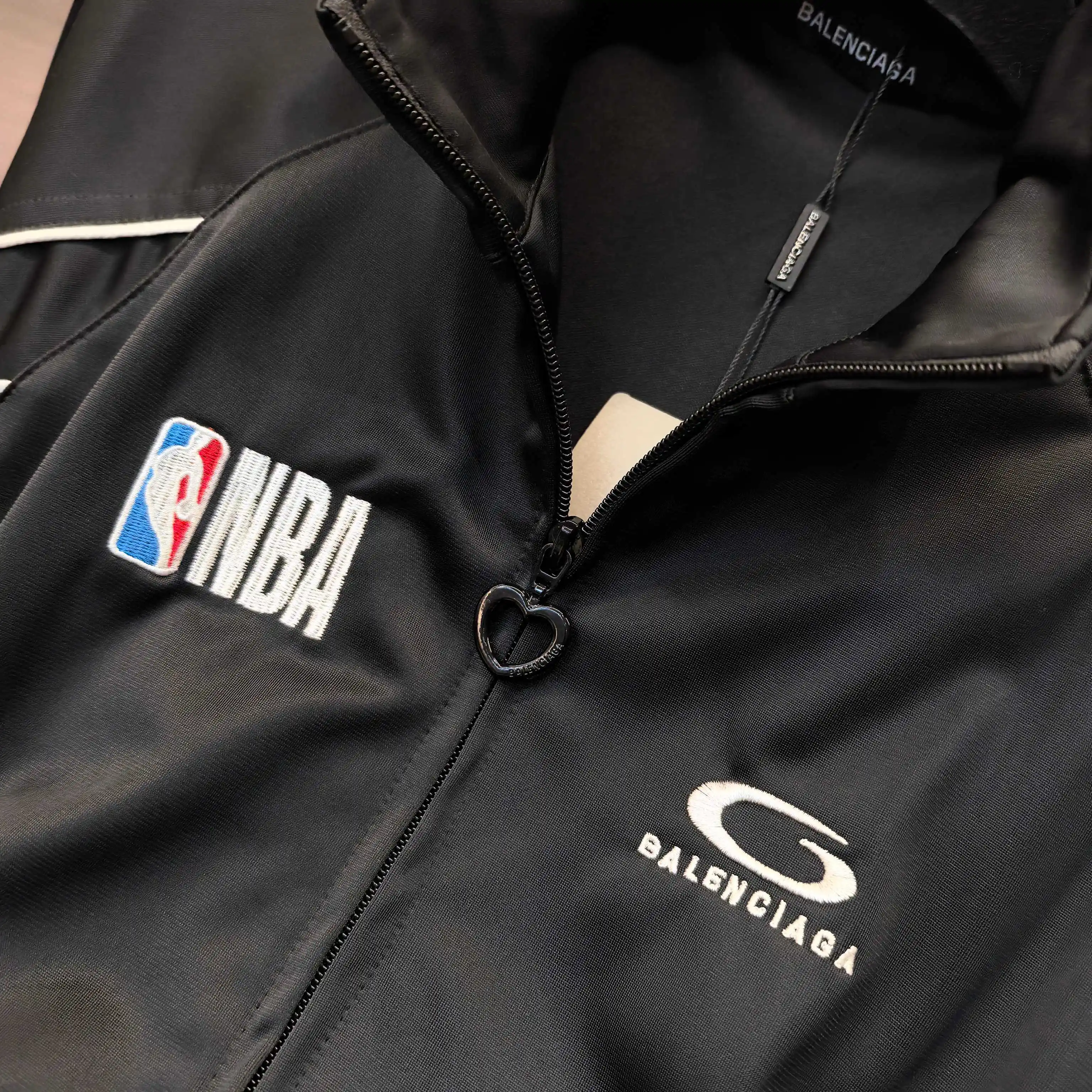 NBA Logo Embroidered Tracksuit Jacket and Skirt Set D29023687 — view 4