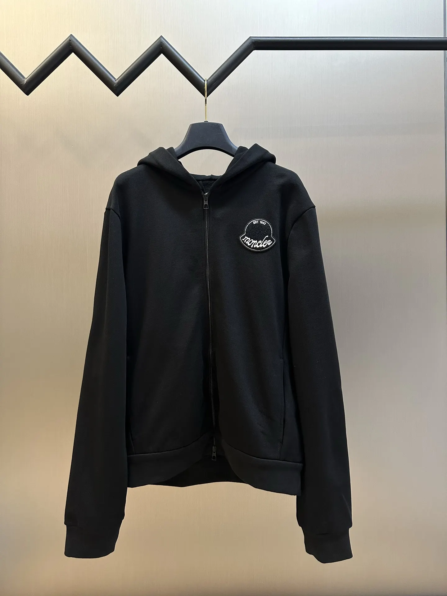 Logo Patch Zip-Up Hoodie D30518790