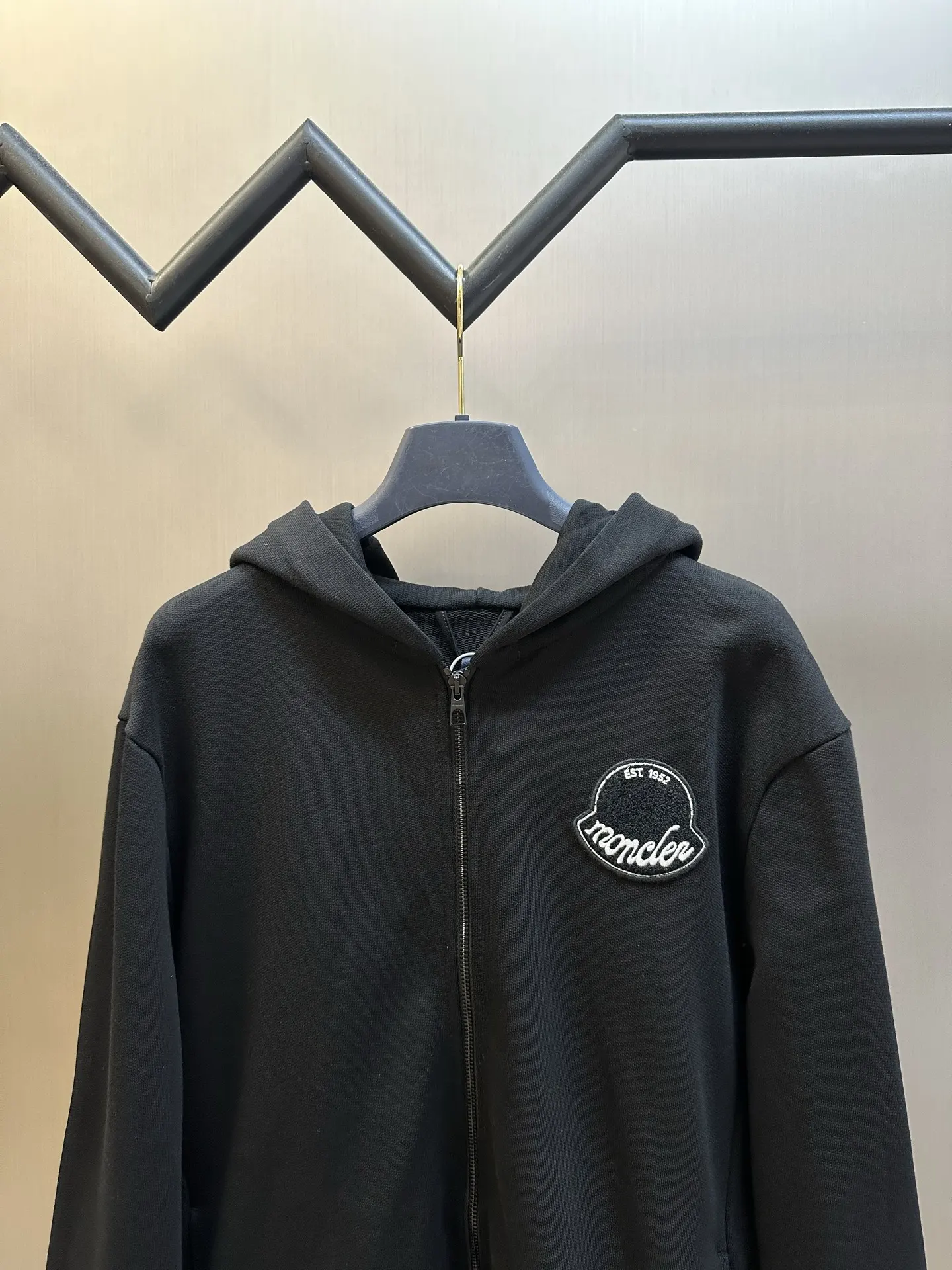 Logo Patch Zip-Up Hoodie D30518790 — view 2